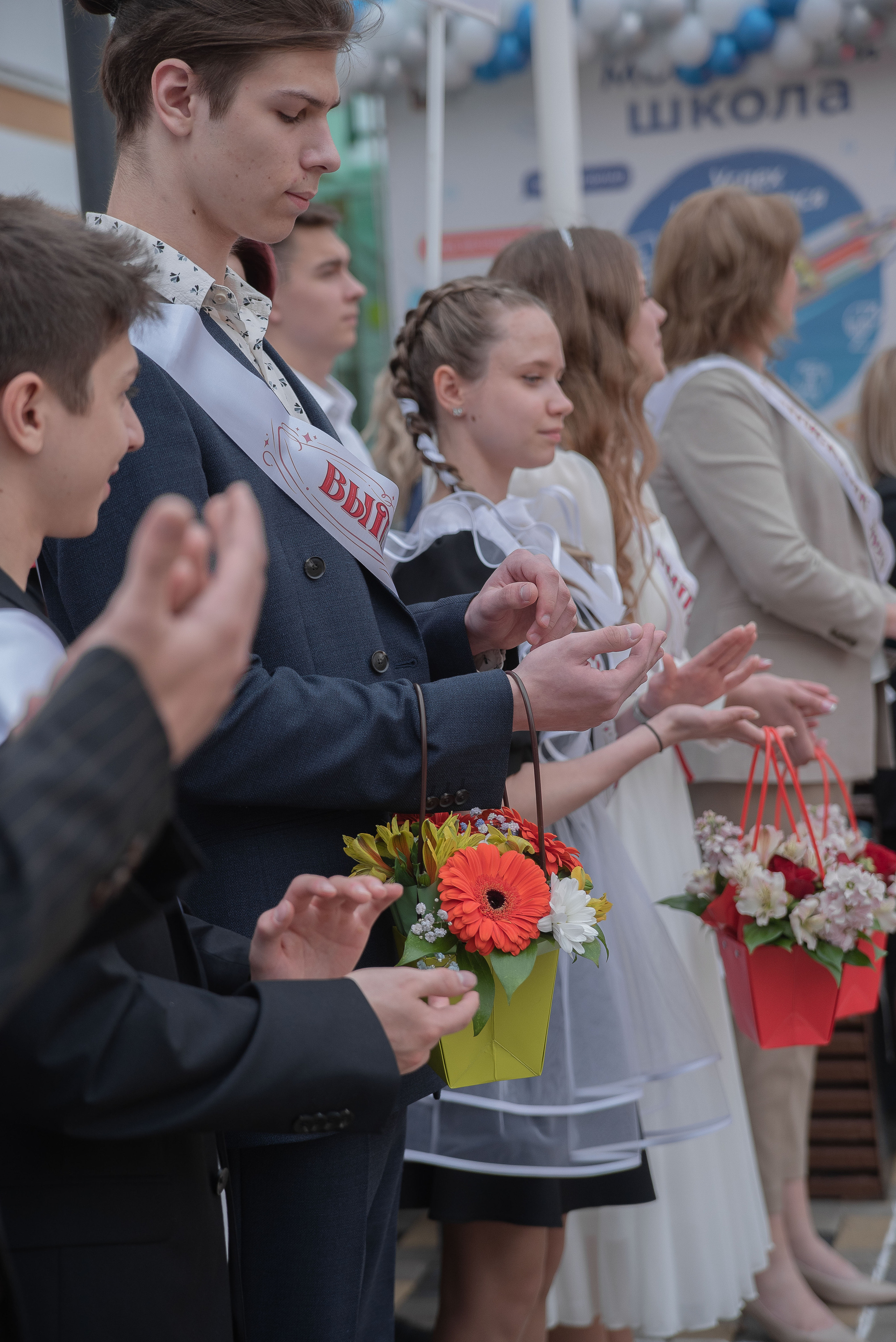 Последний звонок. Стильный портретный и семейный фотограф в Москве Ника Артуньянц
