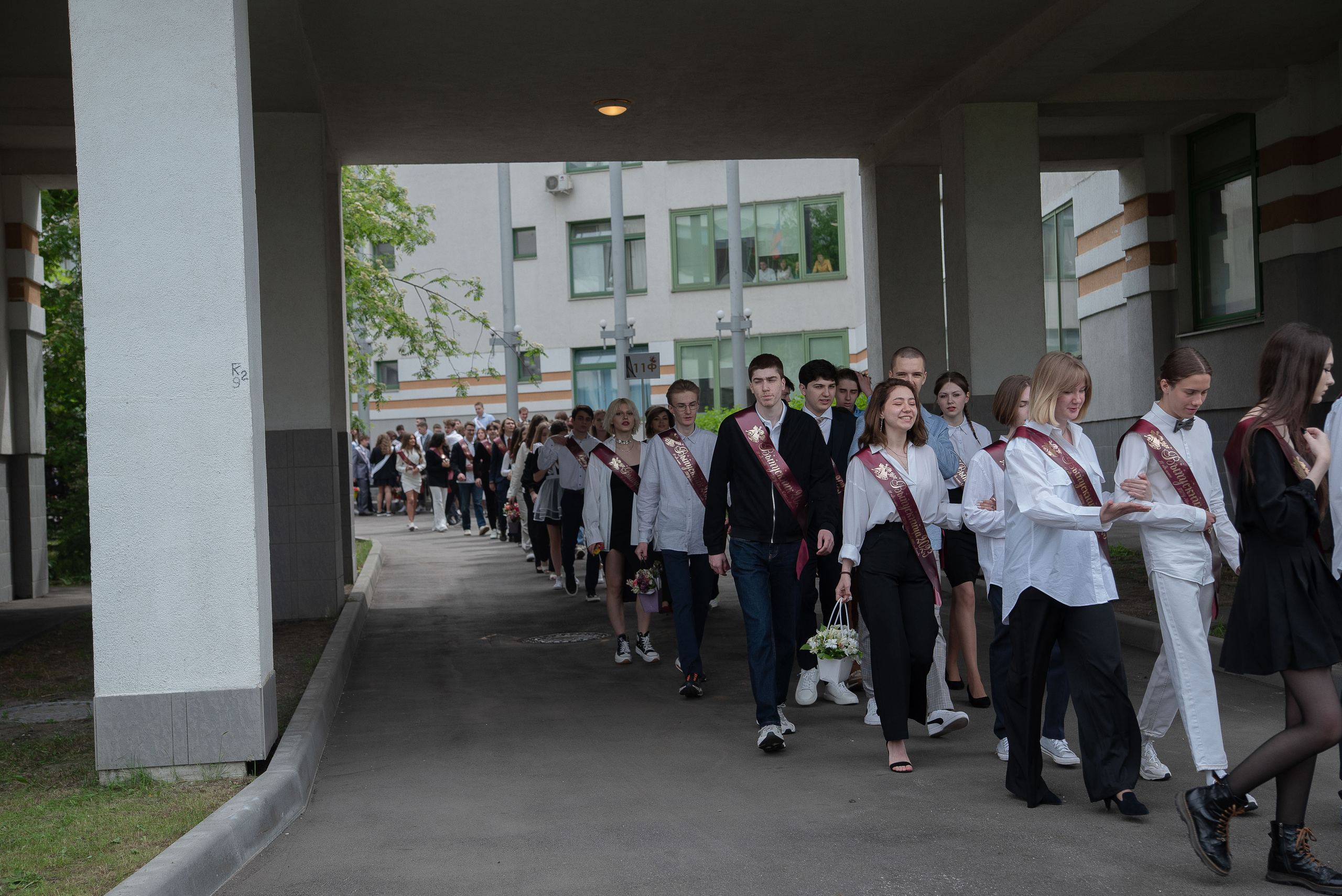 Последний звонок. Стильный портретный и семейный фотограф в Москве Ника Артуньянц