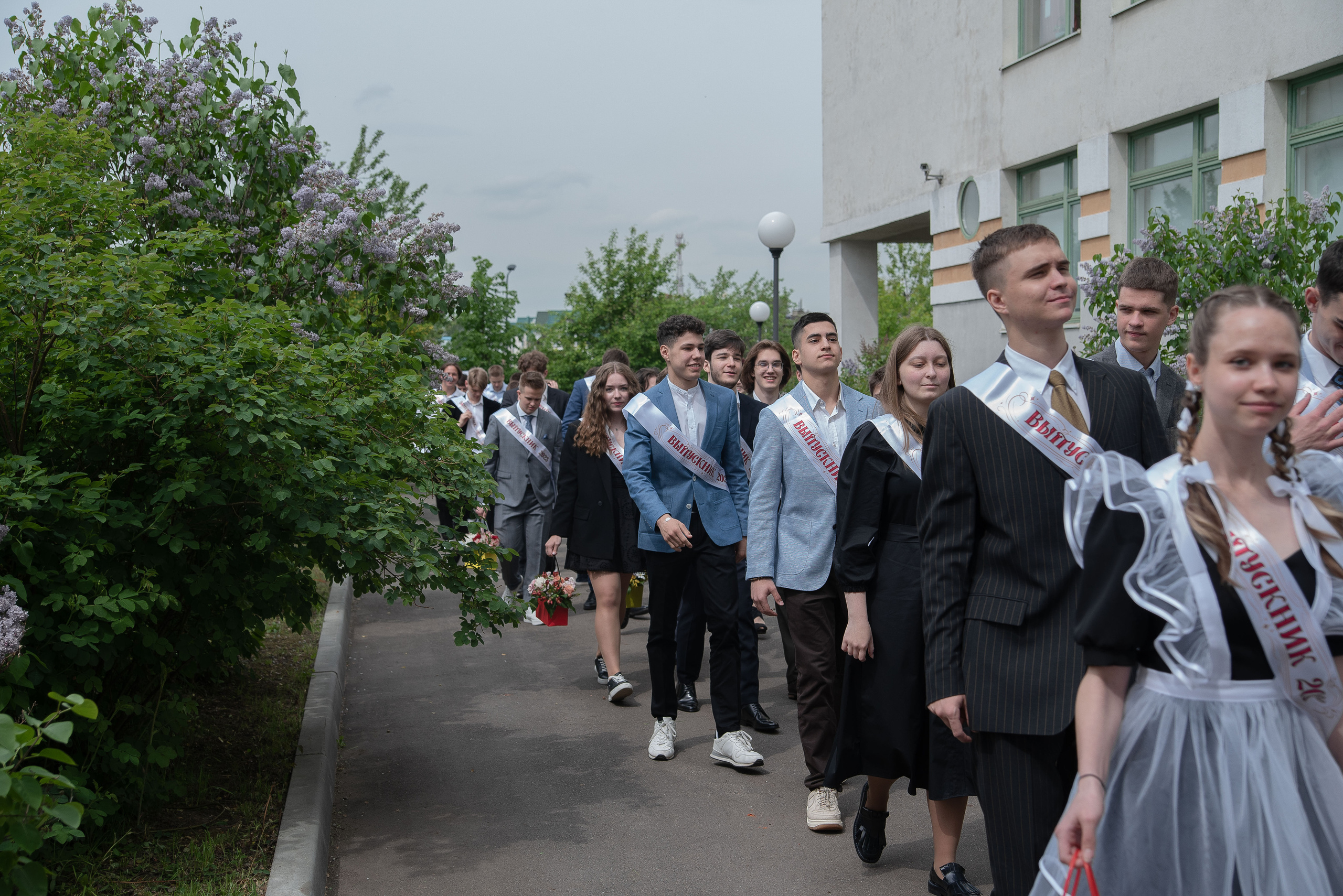 Последний звонок. Стильный портретный и семейный фотограф в Москве Ника Артуньянц