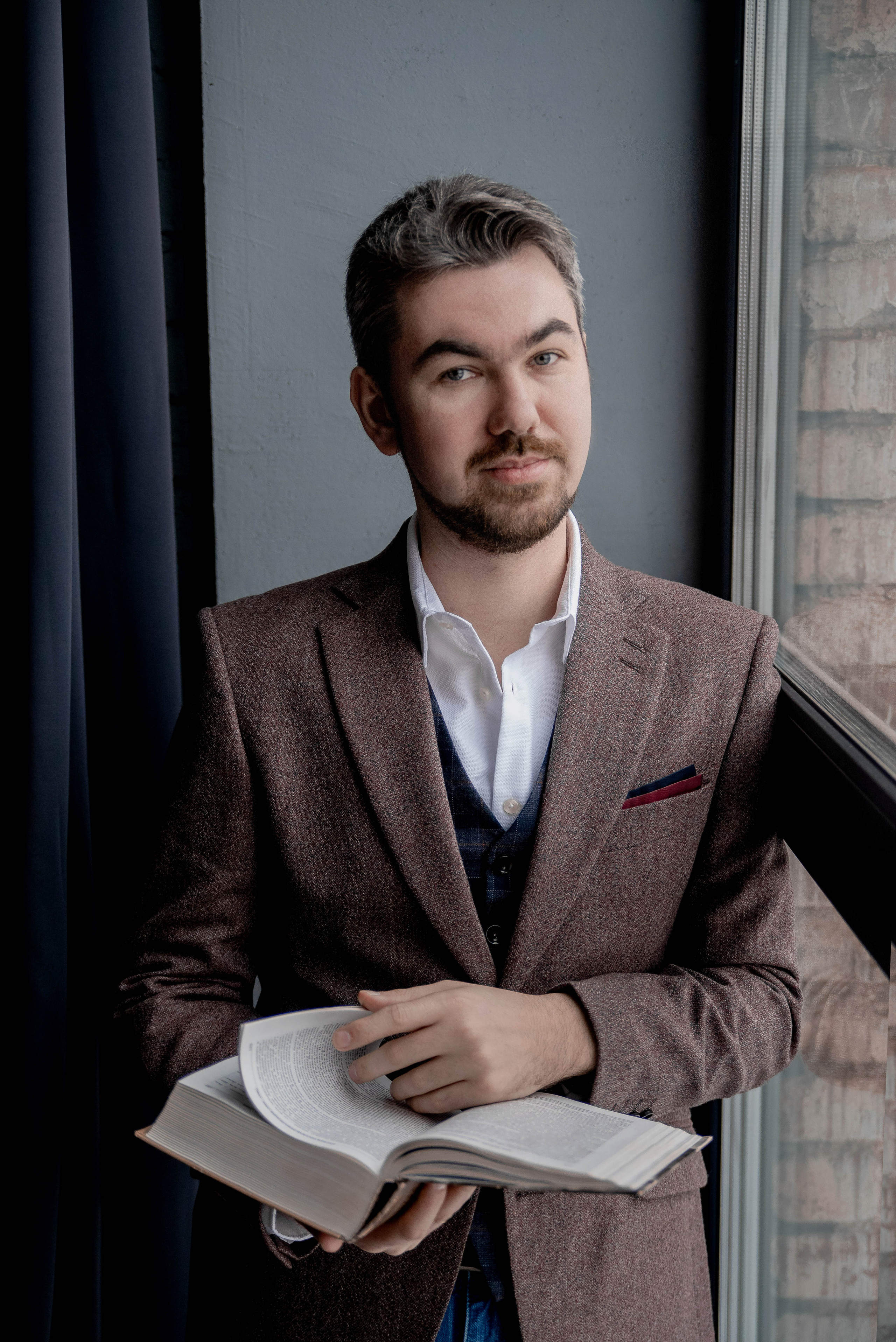 Лев (преподаватель истории). Стильный портретный и семейный фотограф в Москве Ника Артуньянц