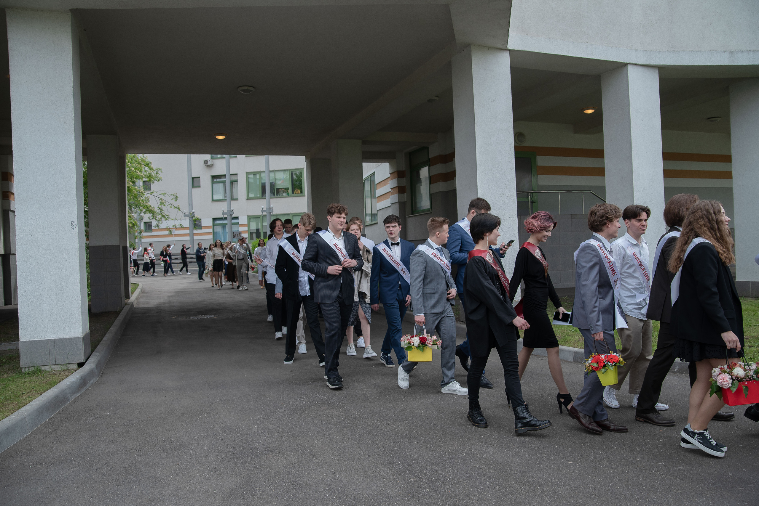 Последний звонок. Стильный портретный и семейный фотограф в Москве Ника Артуньянц
