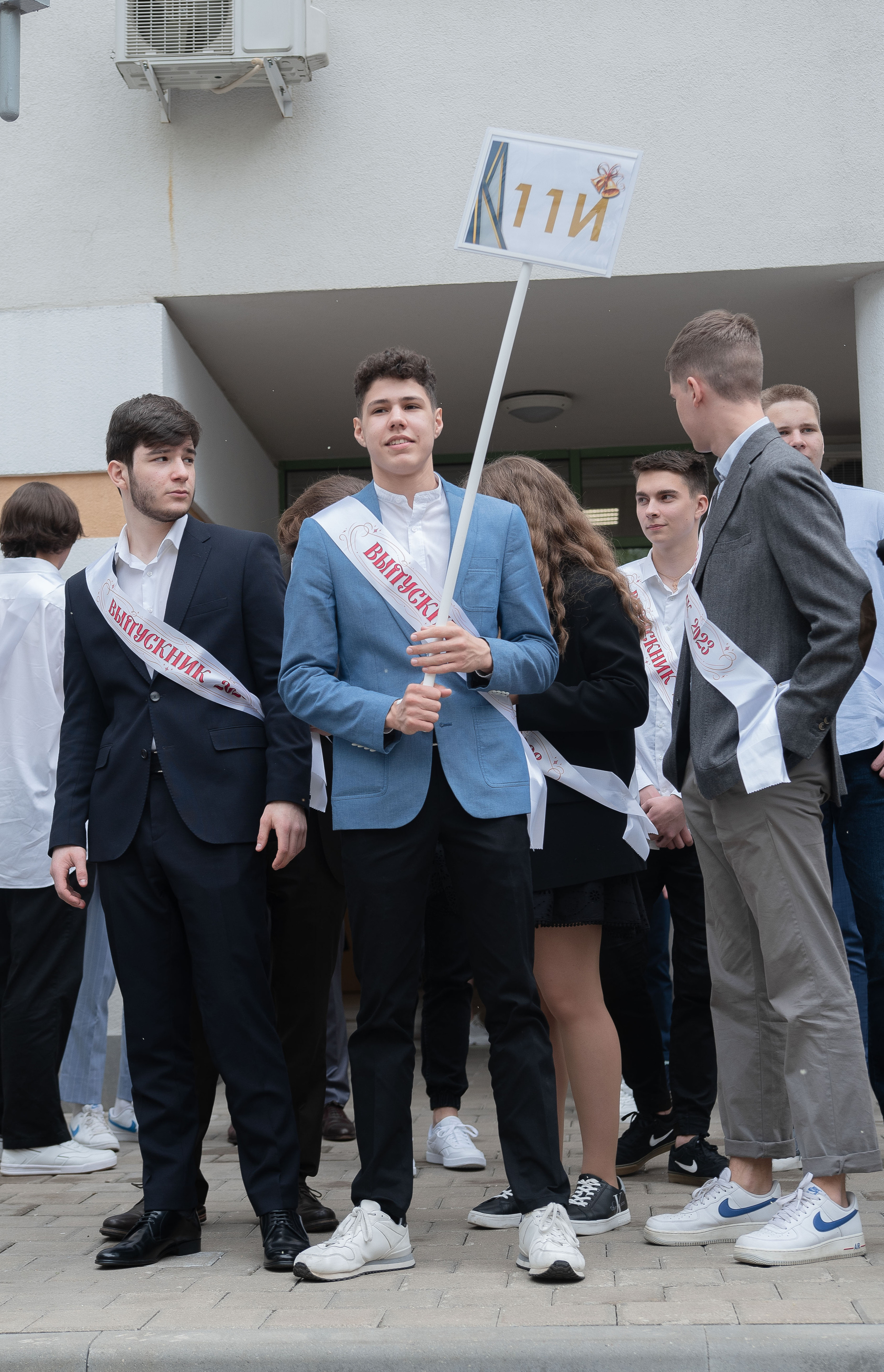 Последний звонок. Стильный портретный и семейный фотограф в Москве Ника Артуньянц