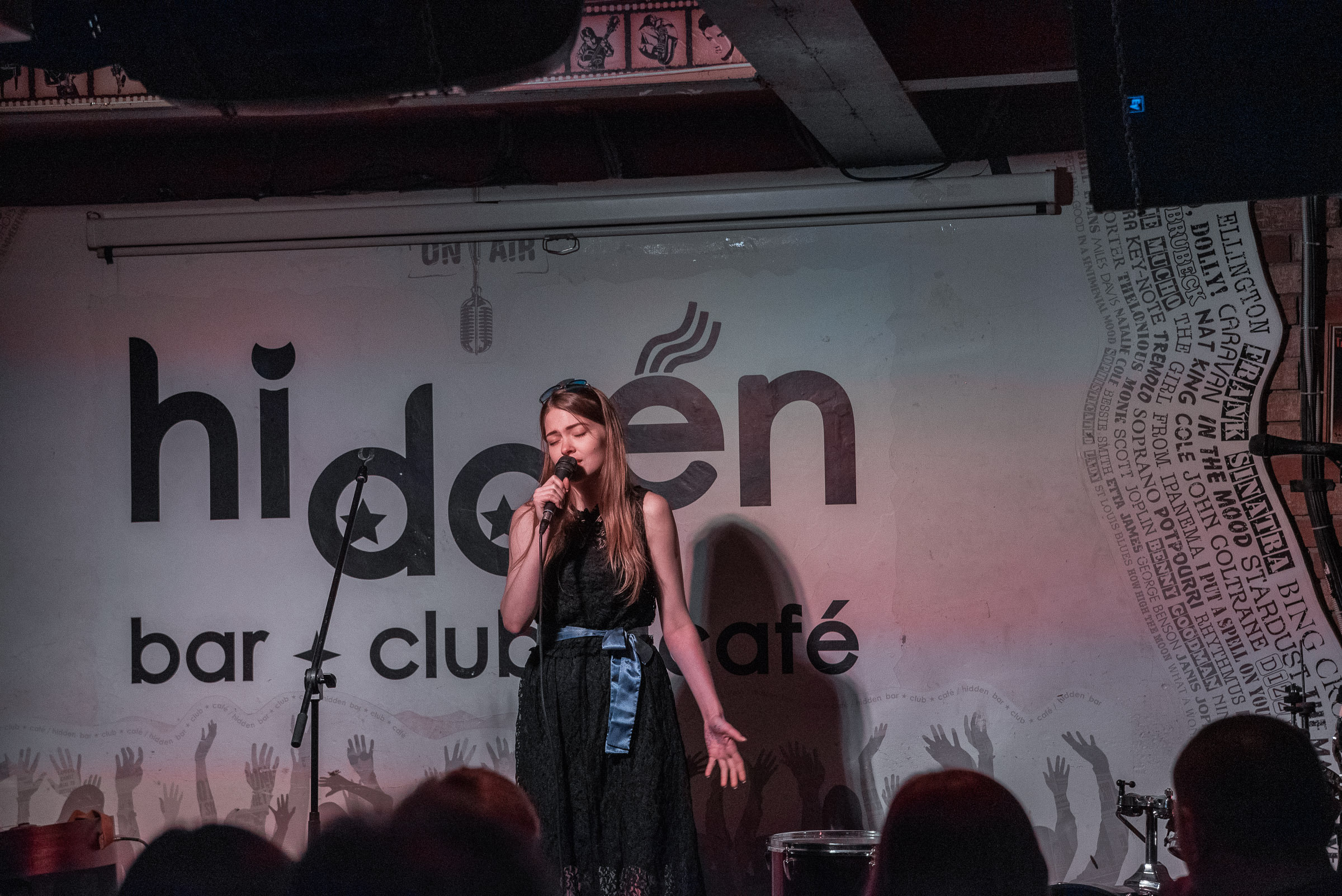 Литгост чтение стихов. Стильный портретный и семейный фотограф в Москве Ника Артуньянц