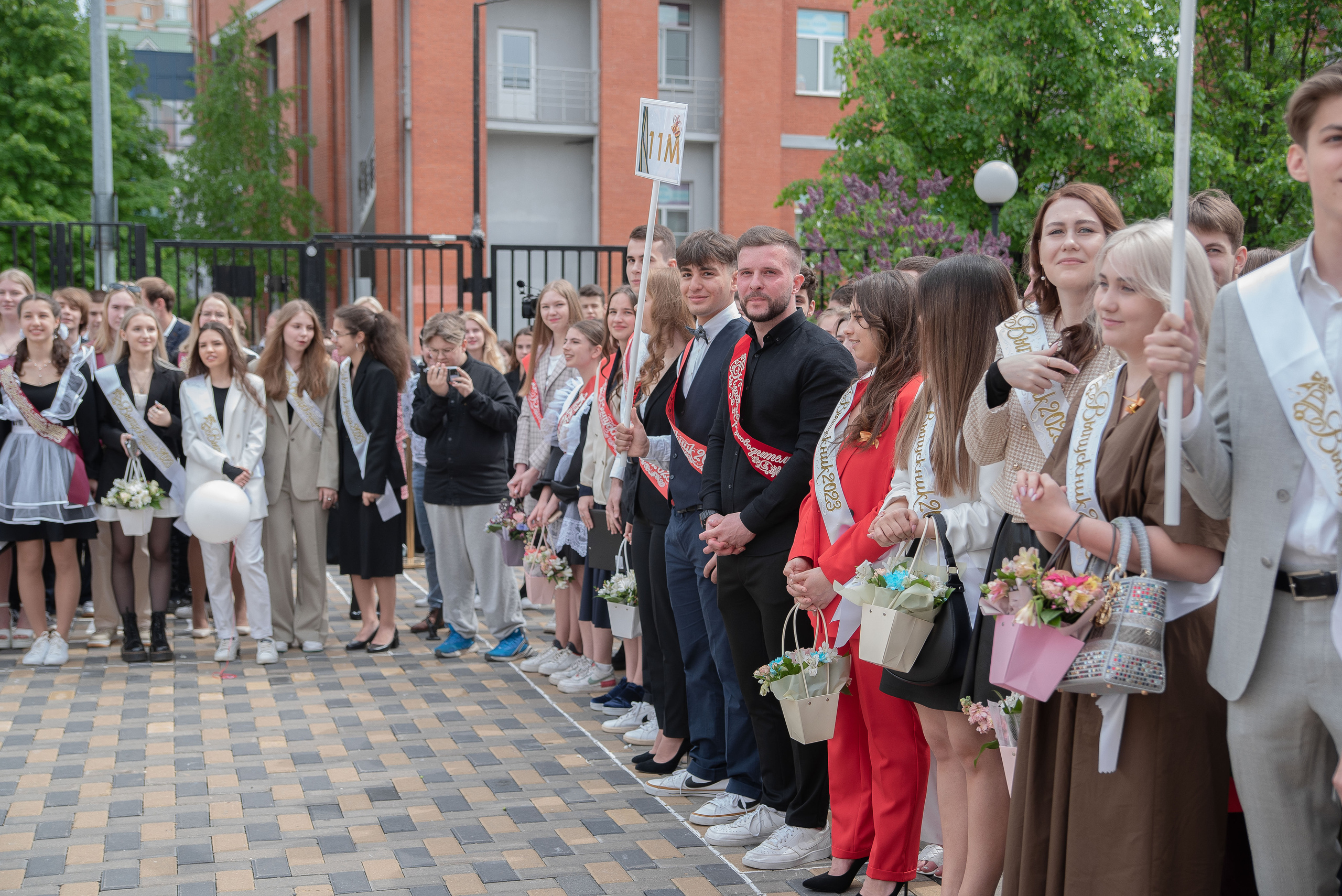 Последний звонок. Стильный портретный и семейный фотограф в Москве Ника Артуньянц