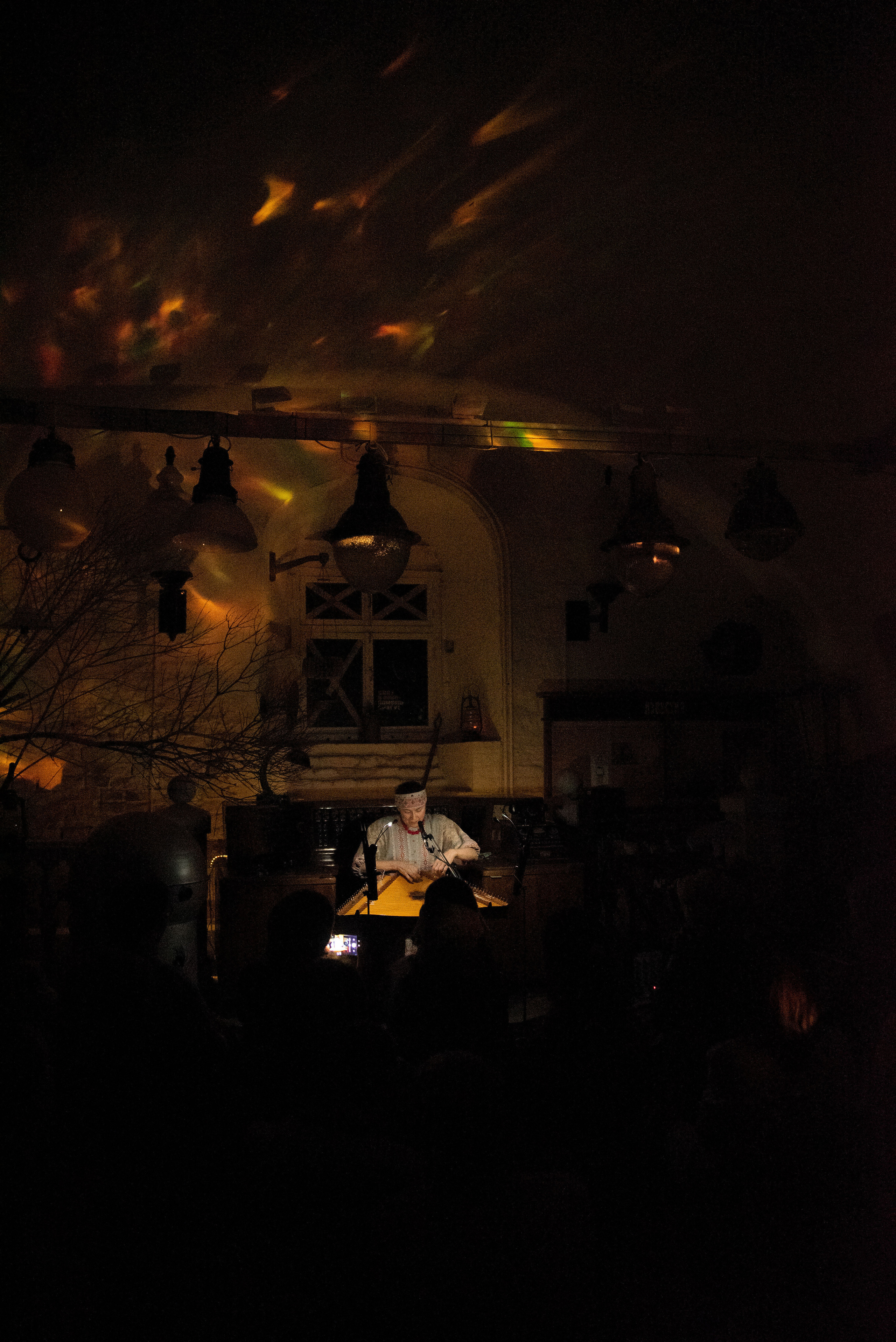 Музей «Огни Москвы» (съемка в темноте). Стильный портретный и семейный фотограф в Москве Ника Артуньянц