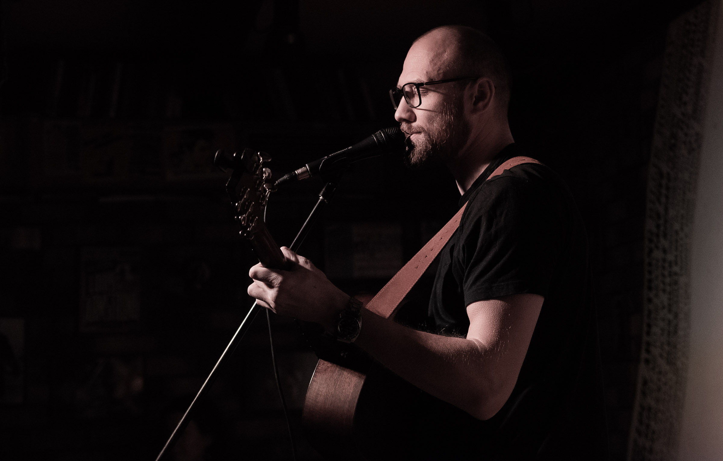 Литгост чтение стихов. Стильный портретный и семейный фотограф в Москве Ника Артуньянц