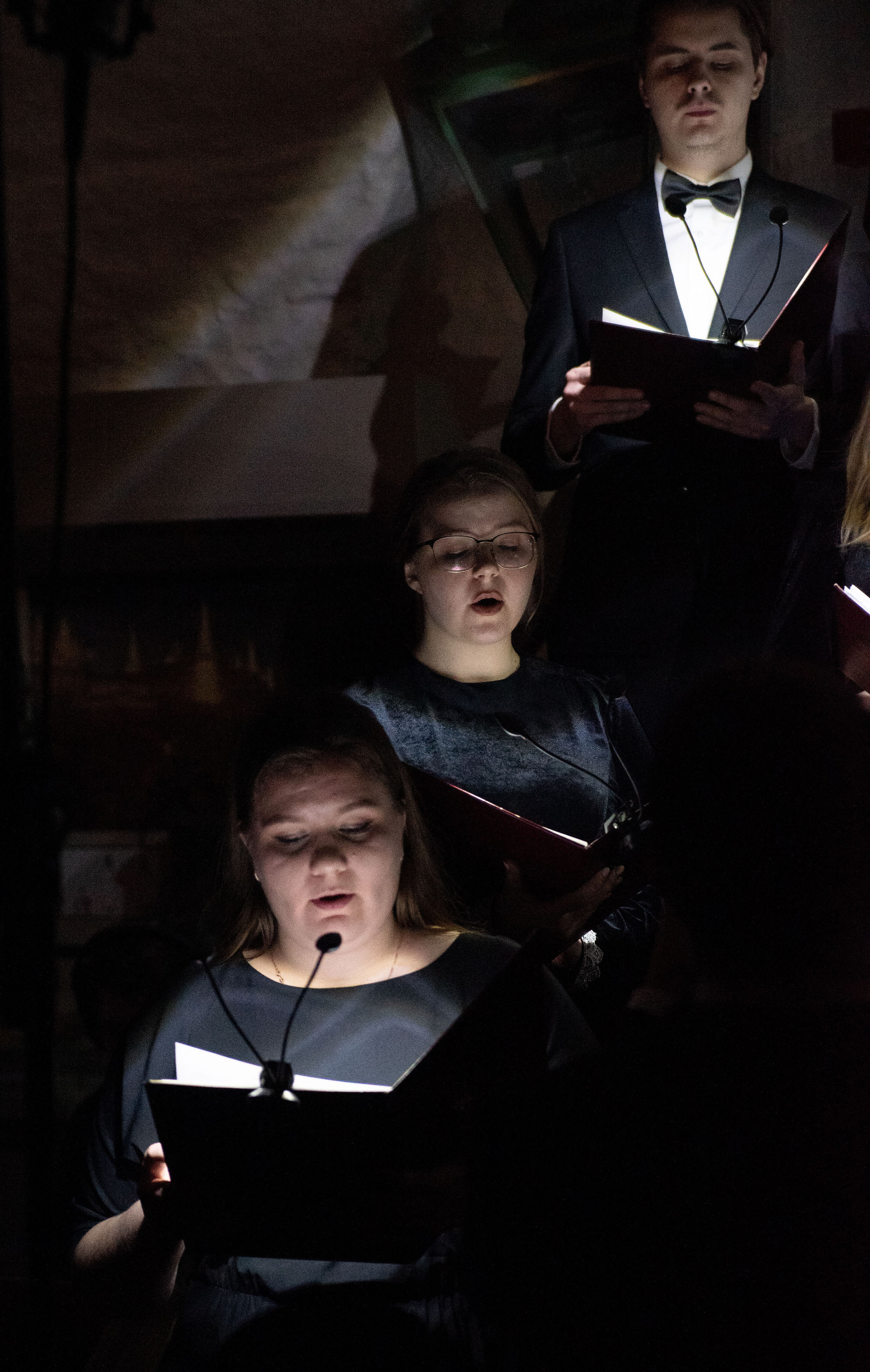 Музей «Огни Москвы» (съемка в темноте). Стильный портретный и семейный фотограф в Москве Ника Артуньянц