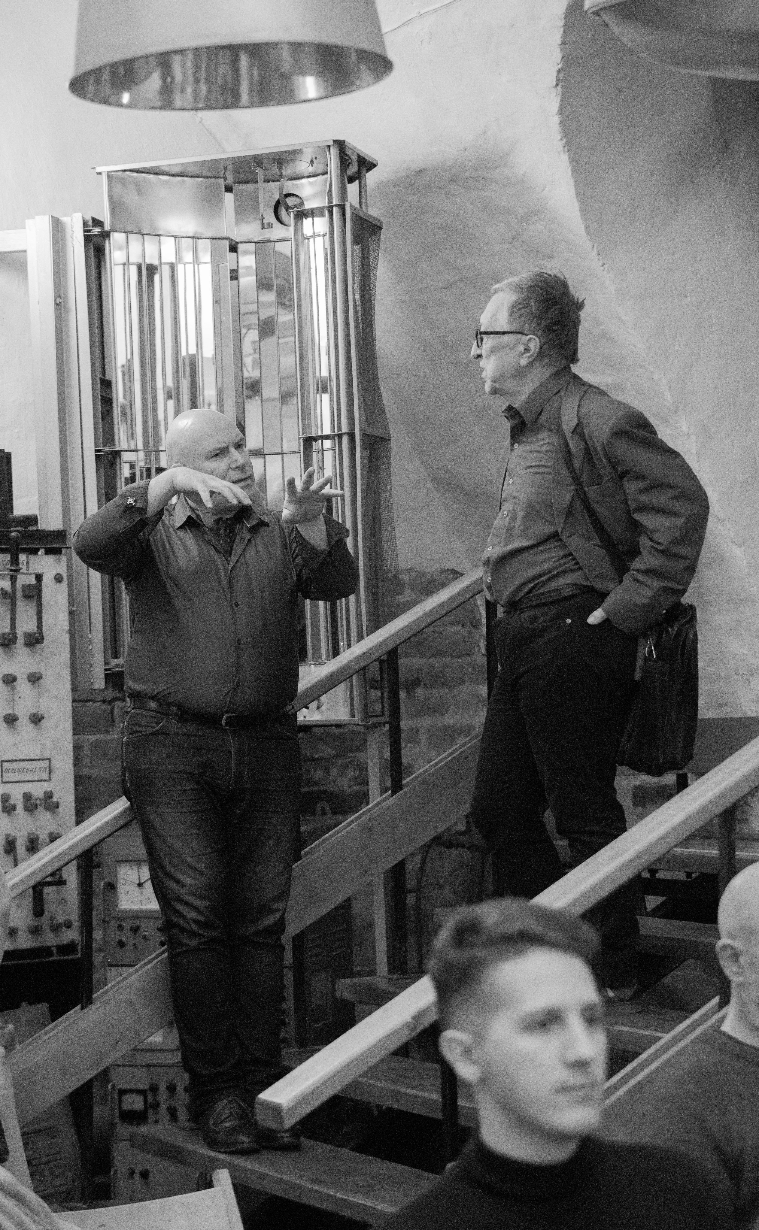 Музей «Огни Москвы» (съемка в темноте). Стильный портретный и семейный фотограф в Москве Ника Артуньянц