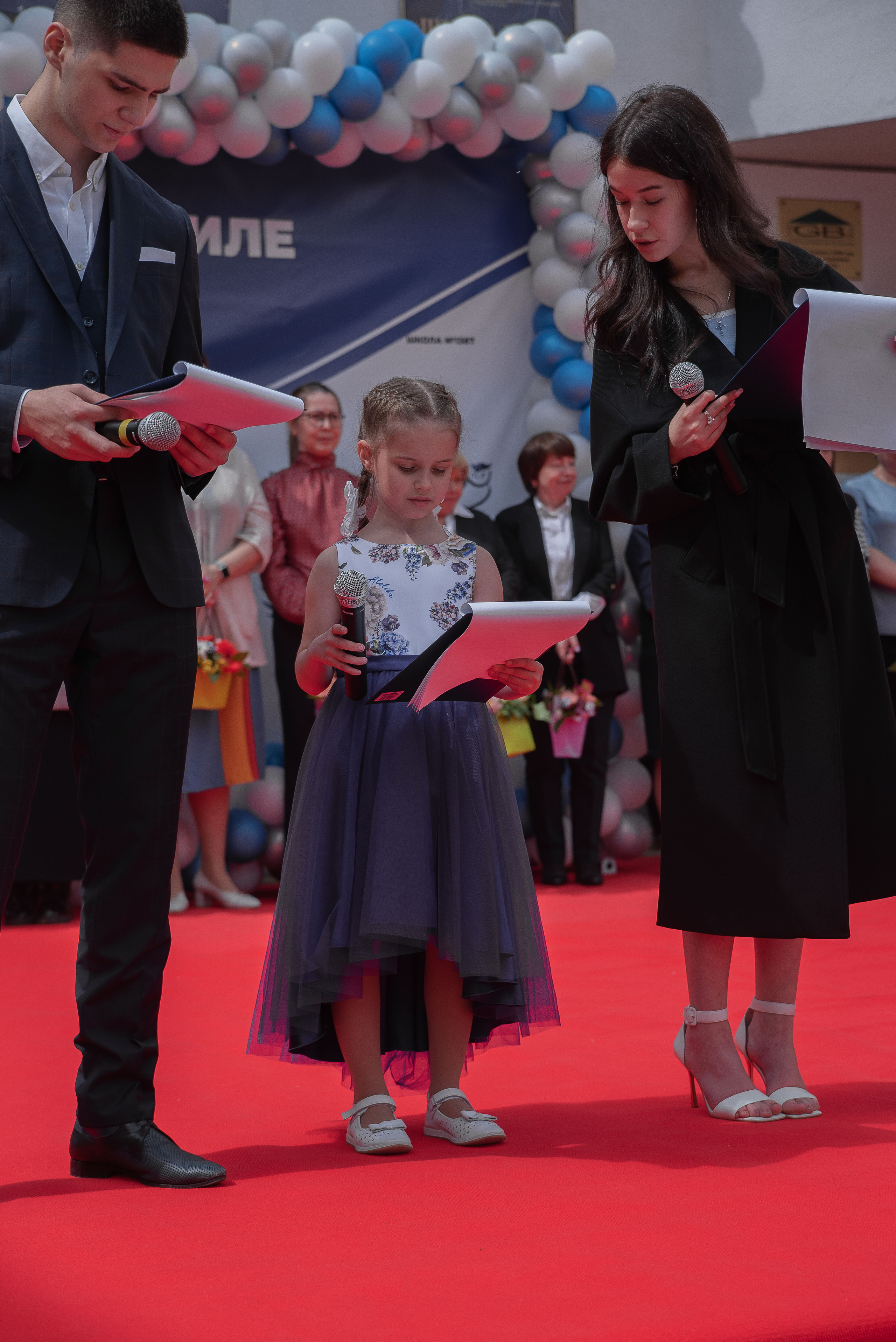 Последний звонок. Стильный портретный и семейный фотограф в Москве Ника Артуньянц