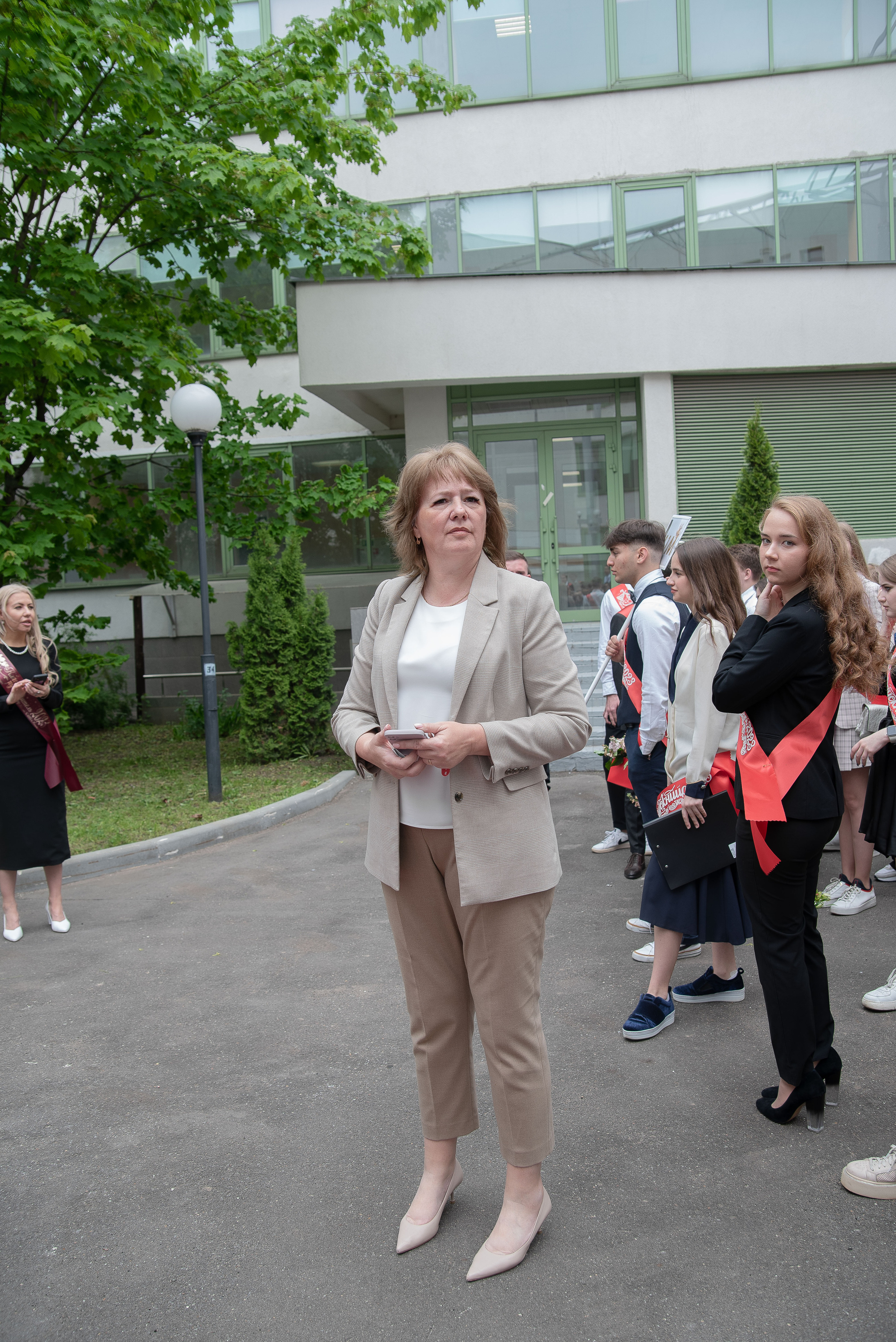 Последний звонок. Стильный портретный и семейный фотограф в Москве Ника Артуньянц