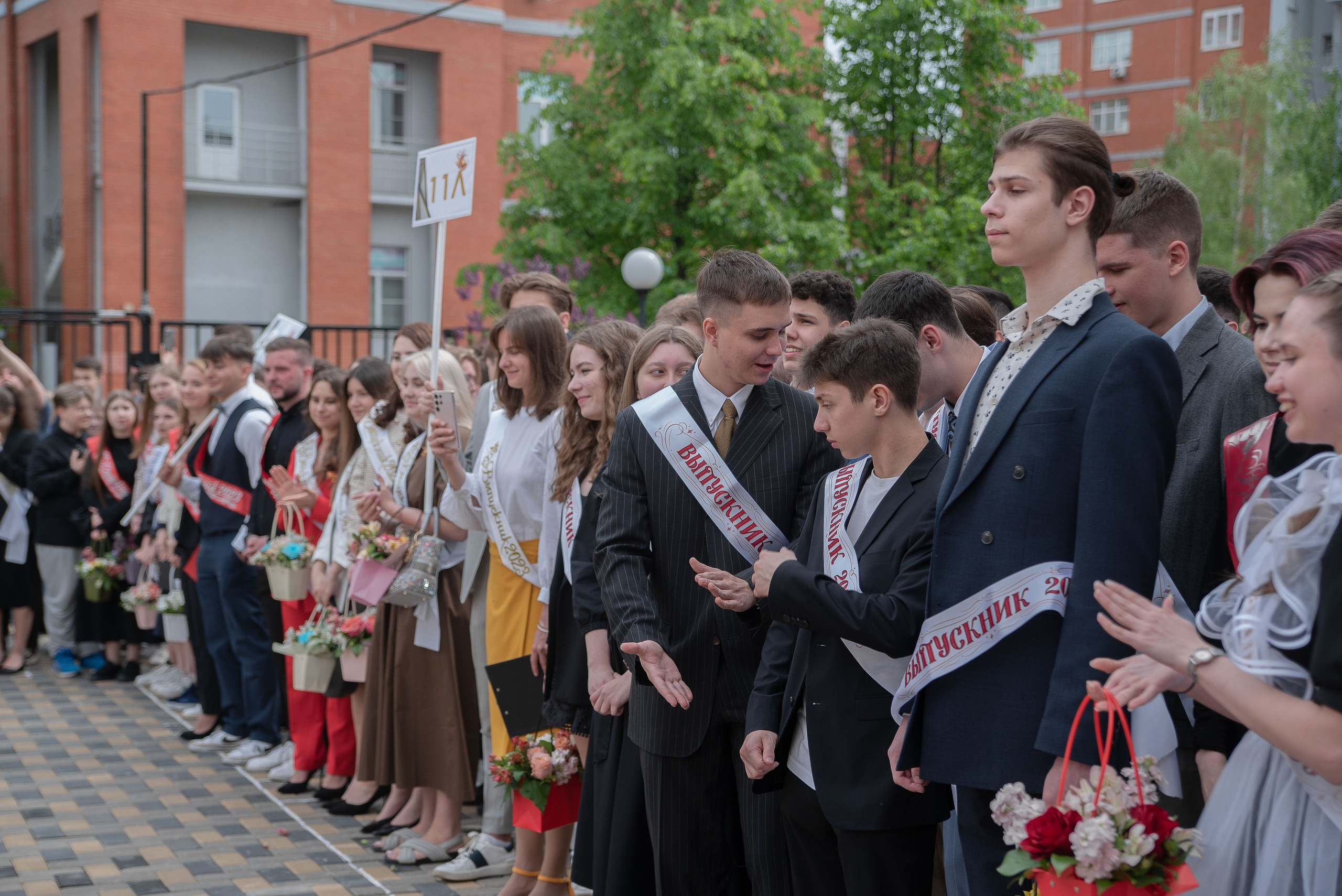 Последний звонок. Стильный портретный и семейный фотограф в Москве Ника Артуньянц