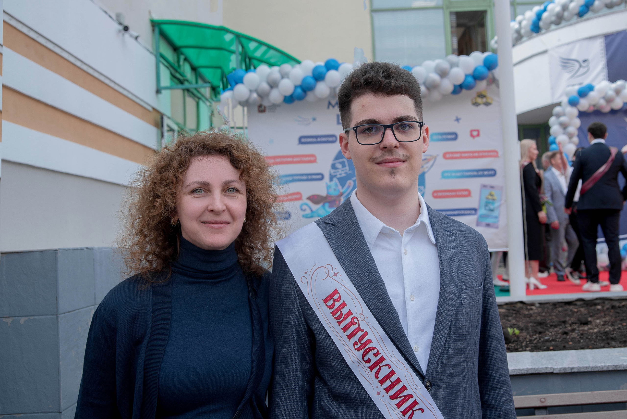 Последний звонок. Стильный портретный и семейный фотограф в Москве Ника Артуньянц