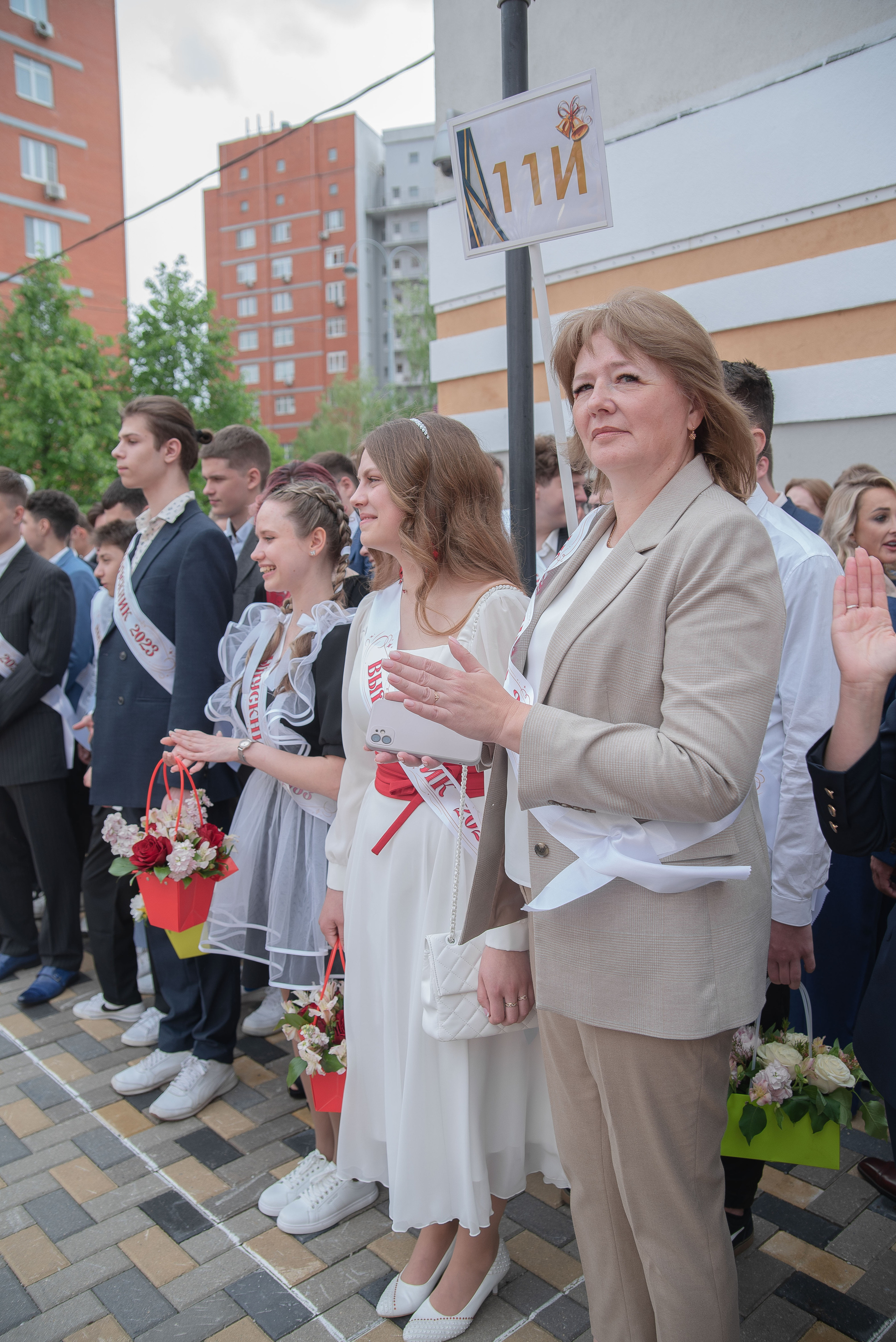 Последний звонок. Стильный портретный и семейный фотограф в Москве Ника Артуньянц