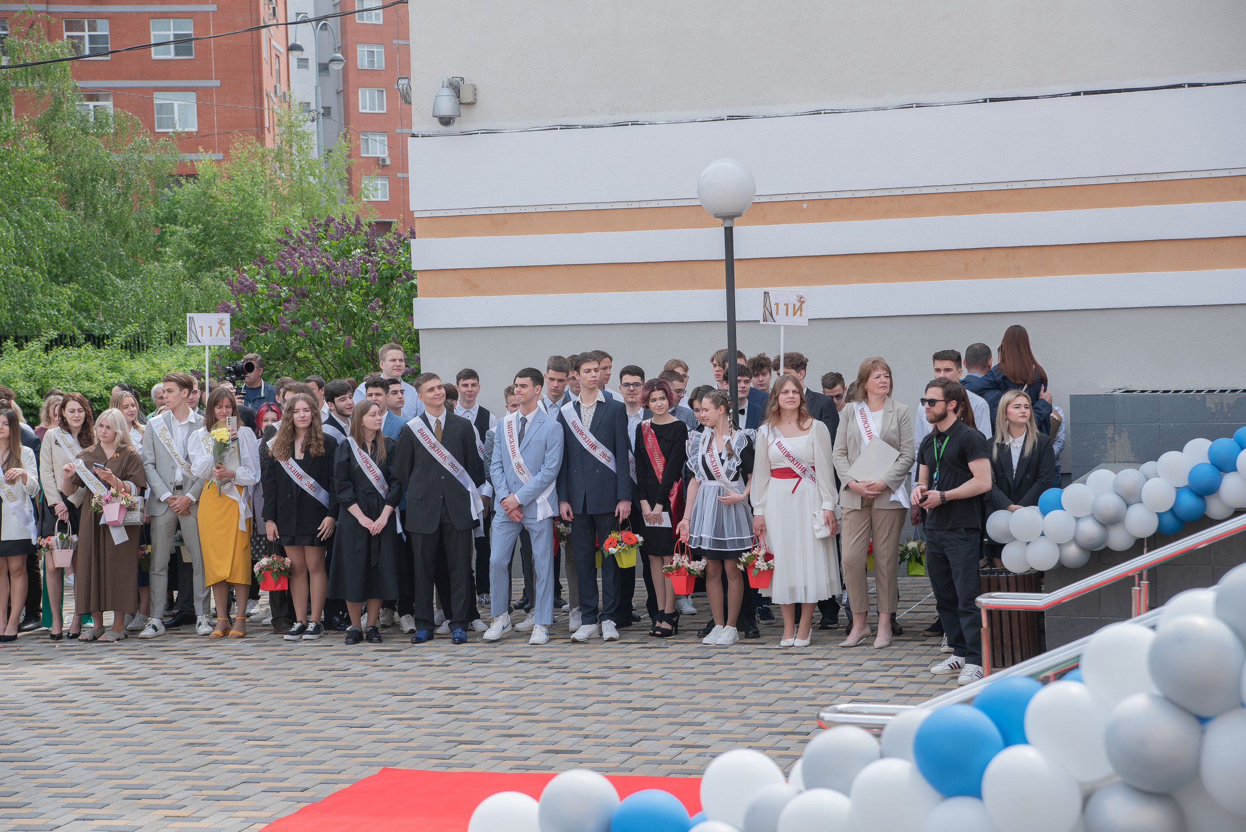 Последний звонок. Стильный портретный и семейный фотограф в Москве Ника Артуньянц