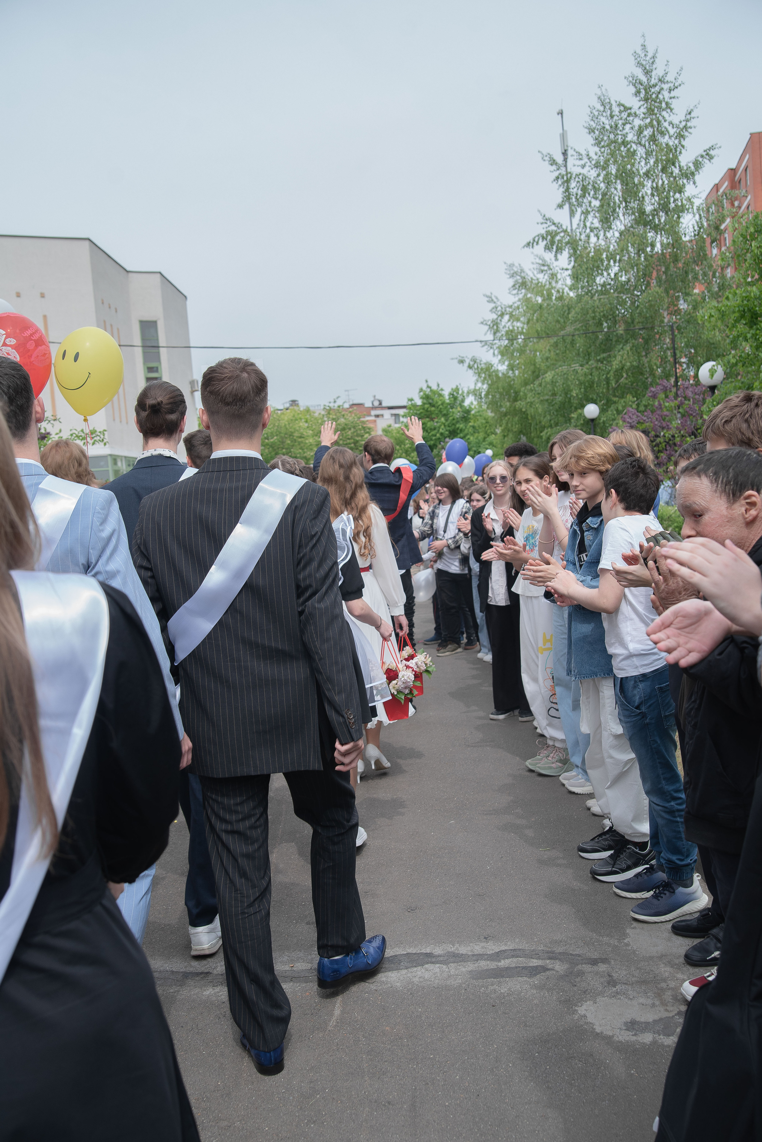 Последний звонок. Стильный портретный и семейный фотограф в Москве Ника Артуньянц