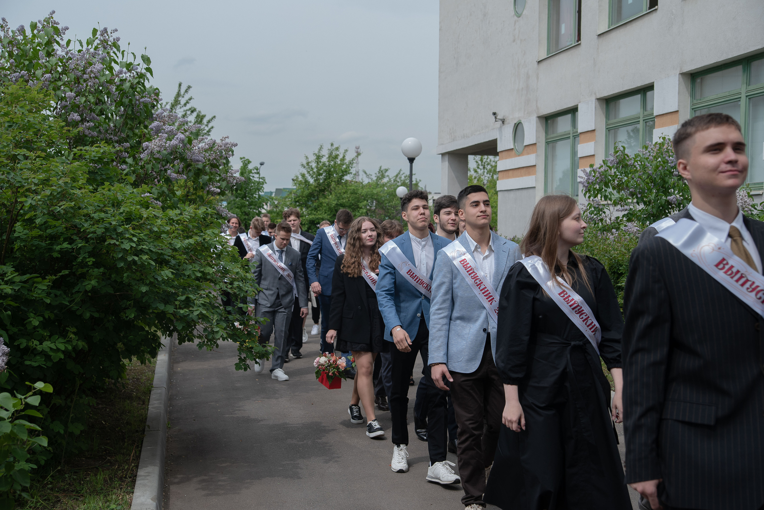 Последний звонок. Стильный портретный и семейный фотограф в Москве Ника Артуньянц