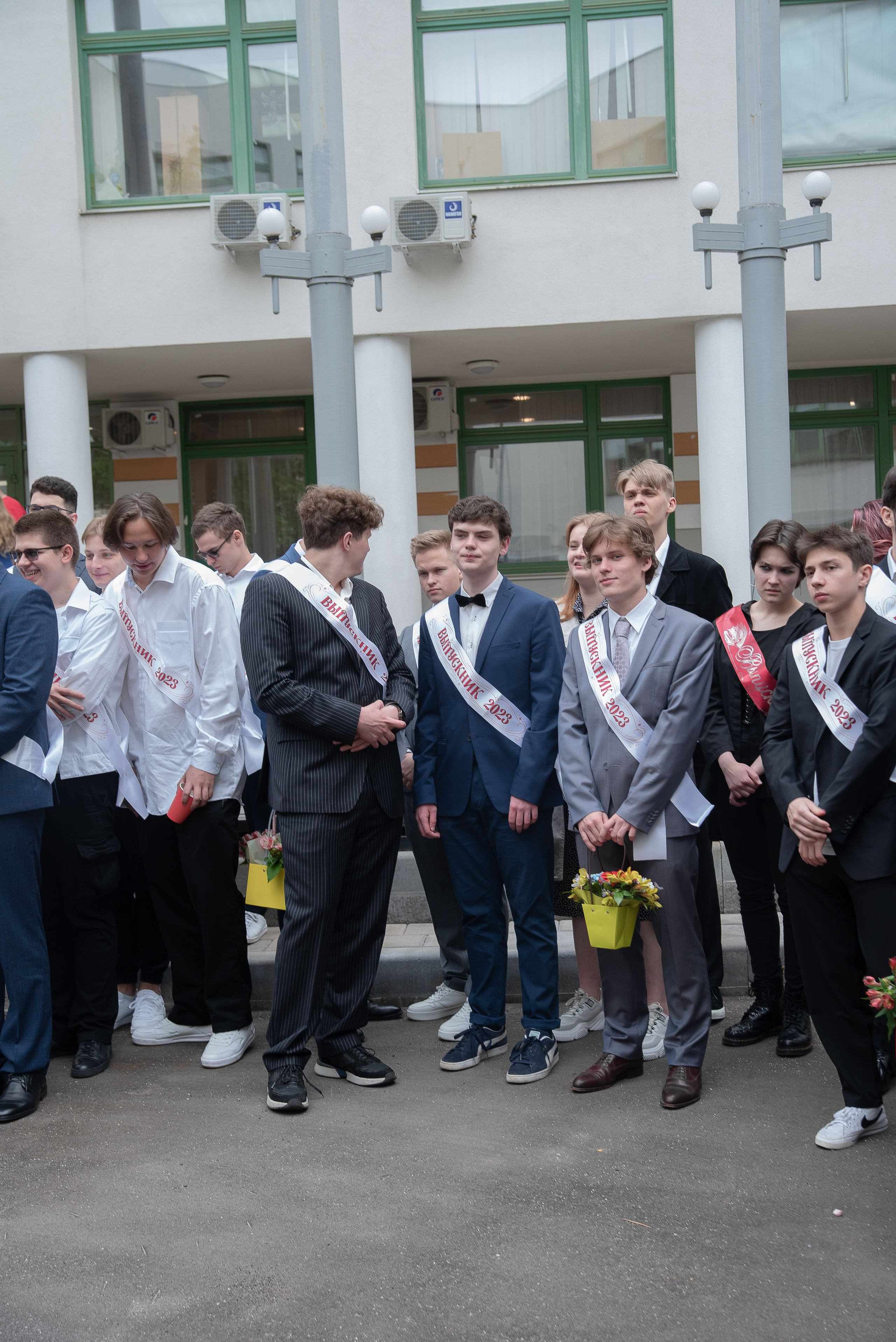 Последний звонок. Стильный портретный и семейный фотограф в Москве Ника Артуньянц