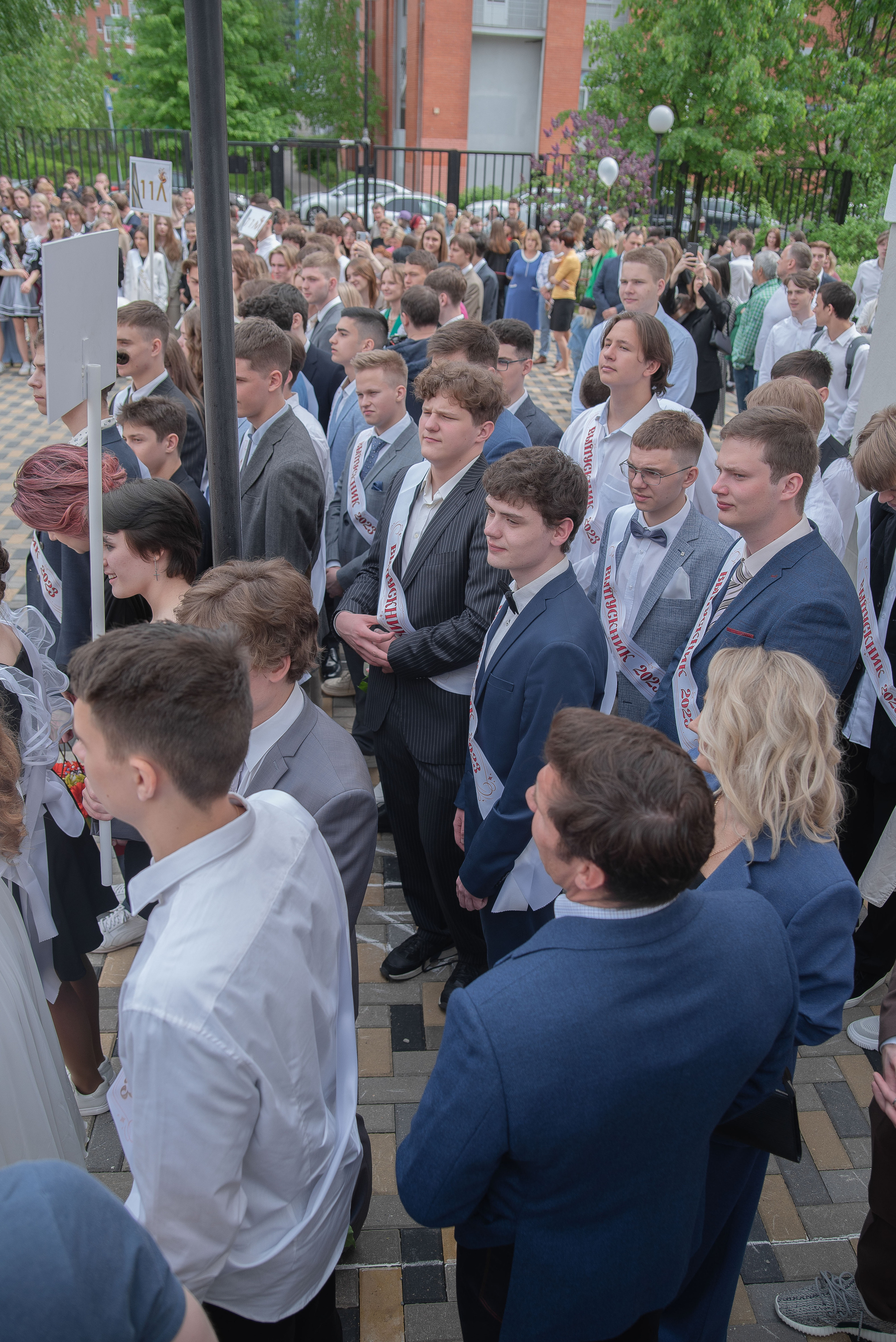 Последний звонок. Стильный портретный и семейный фотограф в Москве Ника Артуньянц