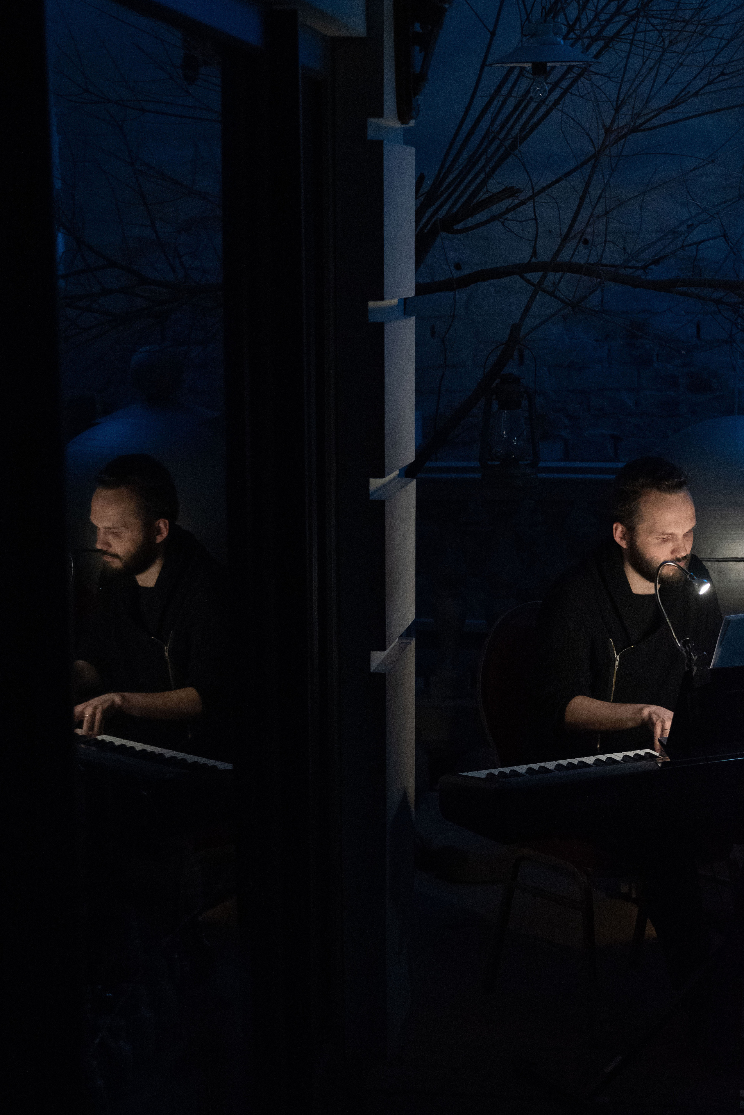 Музей «Огни Москвы» (съемка в темноте). Стильный портретный и семейный фотограф в Москве Ника Артуньянц