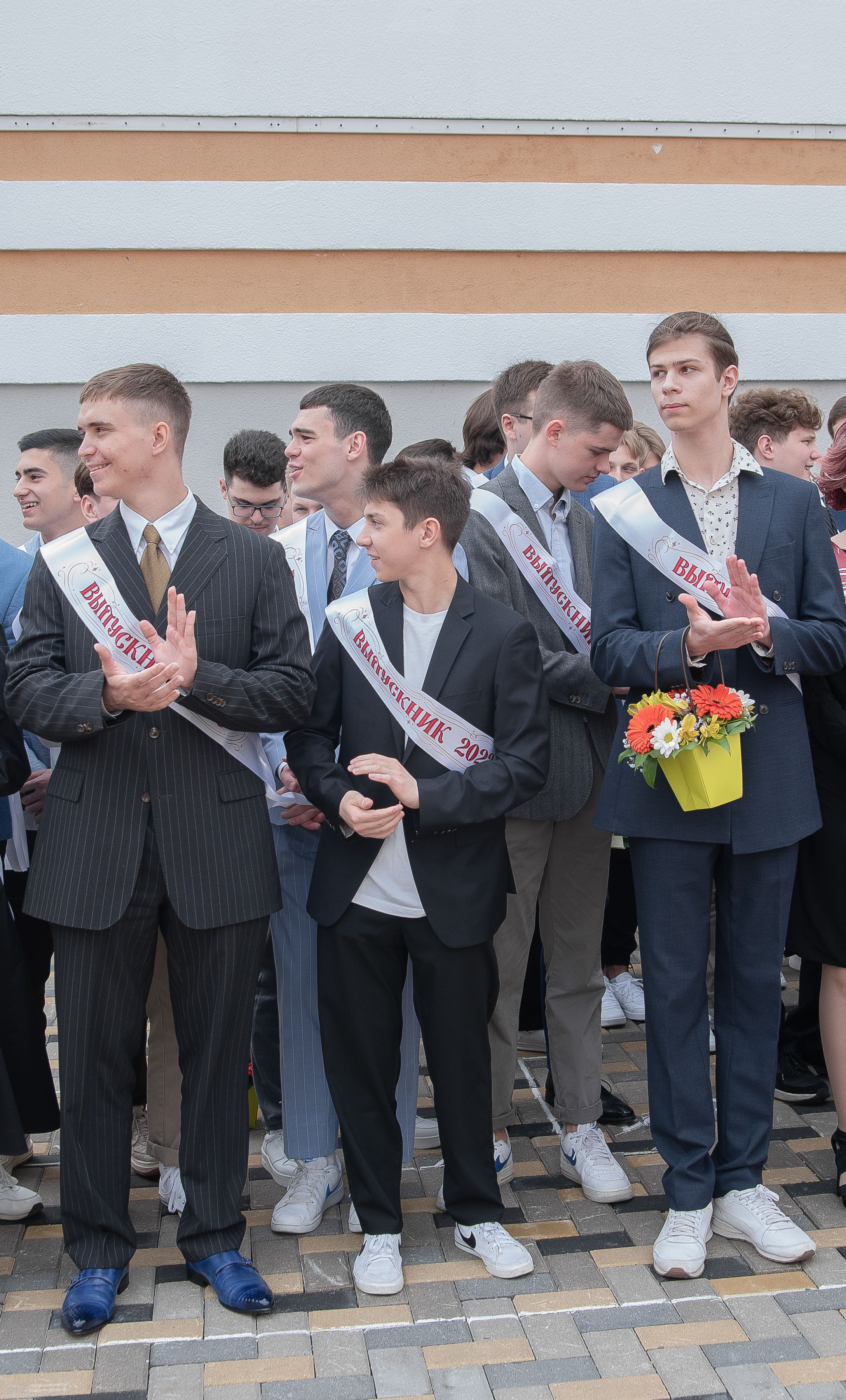 Последний звонок. Стильный портретный и семейный фотограф в Москве Ника Артуньянц