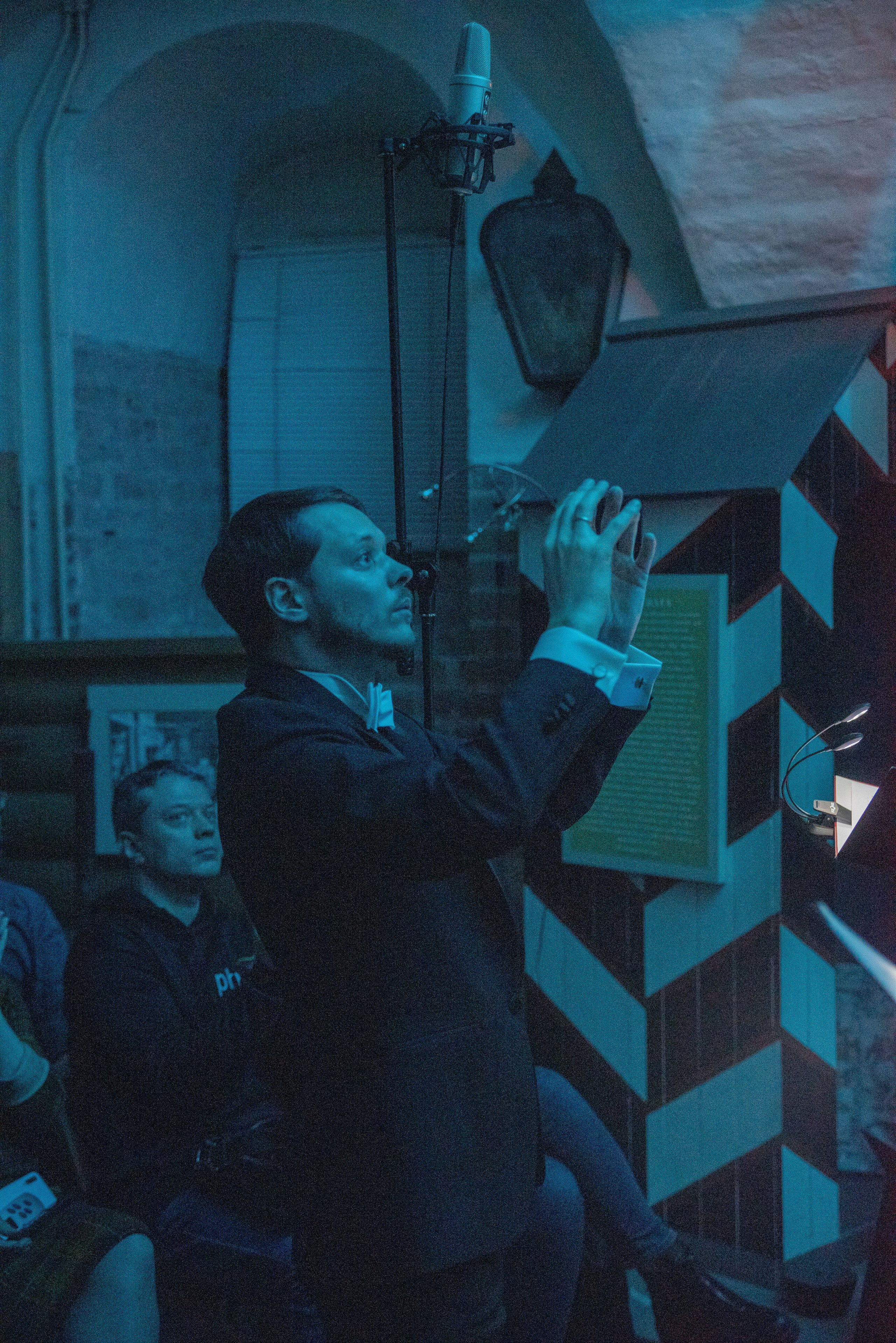 Музей «Огни Москвы» (съемка в темноте). Стильный портретный и семейный фотограф в Москве Ника Артуньянц