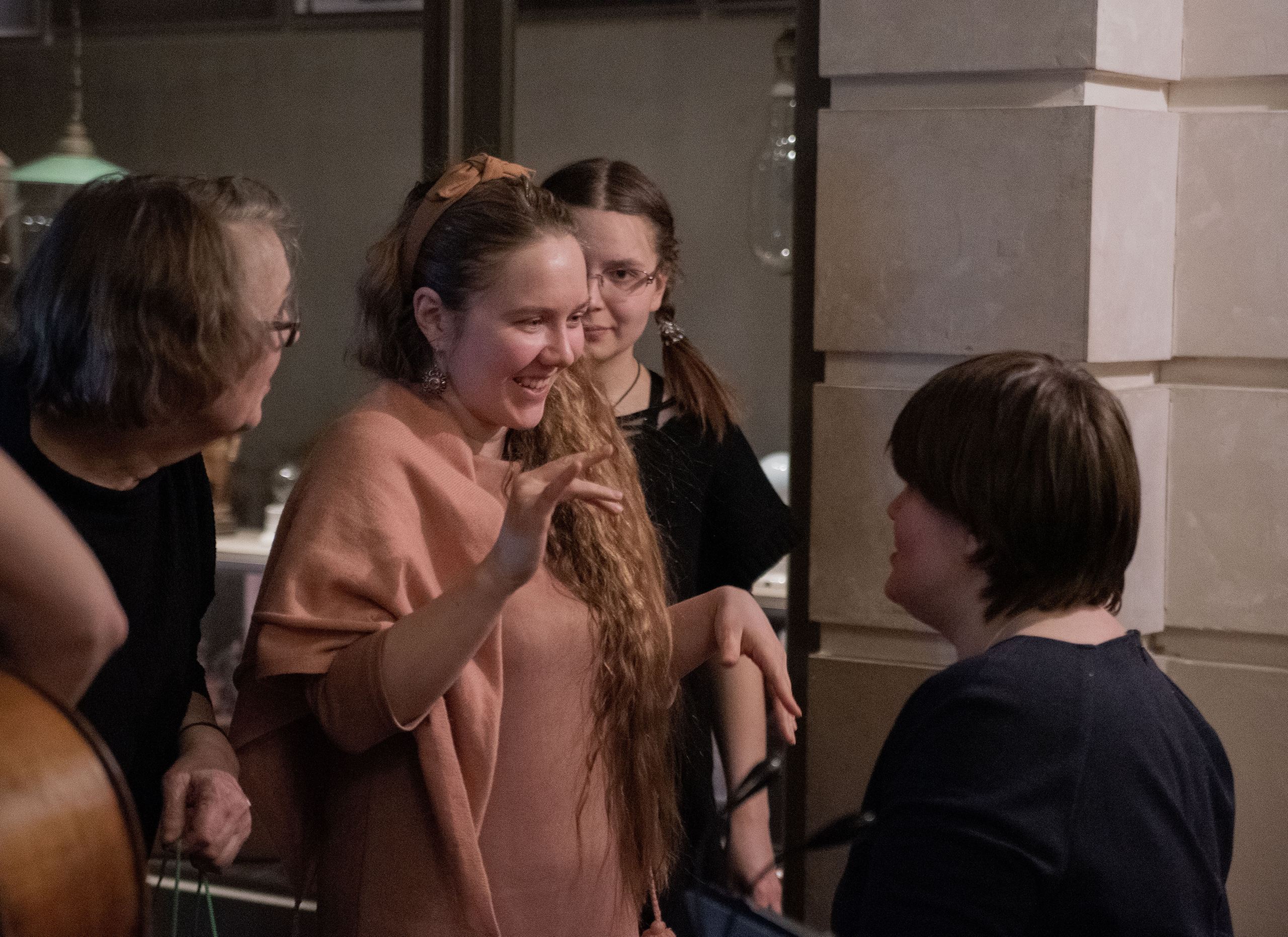 Музей «Огни Москвы» (съемка в темноте). Стильный портретный и семейный фотограф в Москве Ника Артуньянц