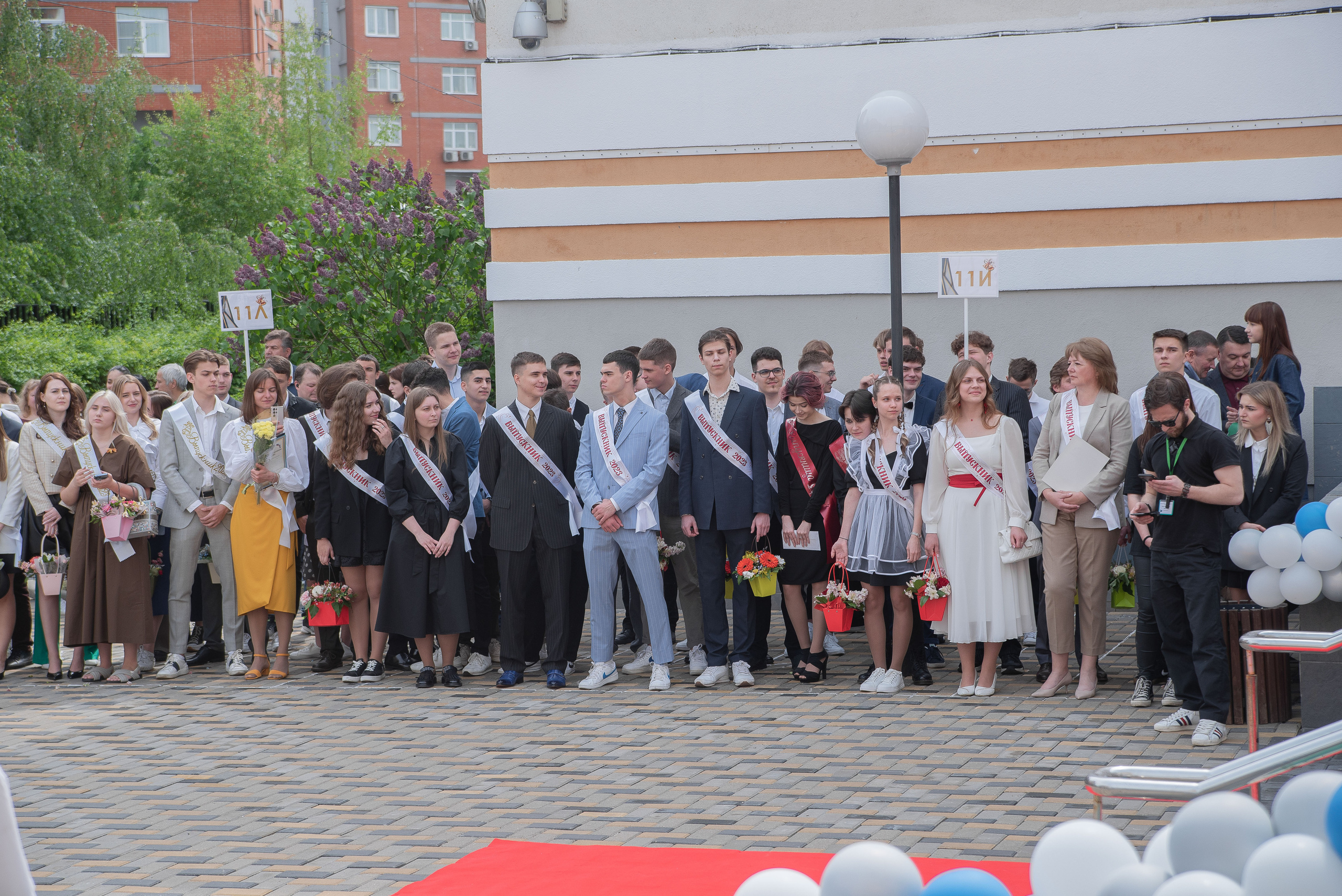 Последний звонок. Стильный портретный и семейный фотограф в Москве Ника Артуньянц
