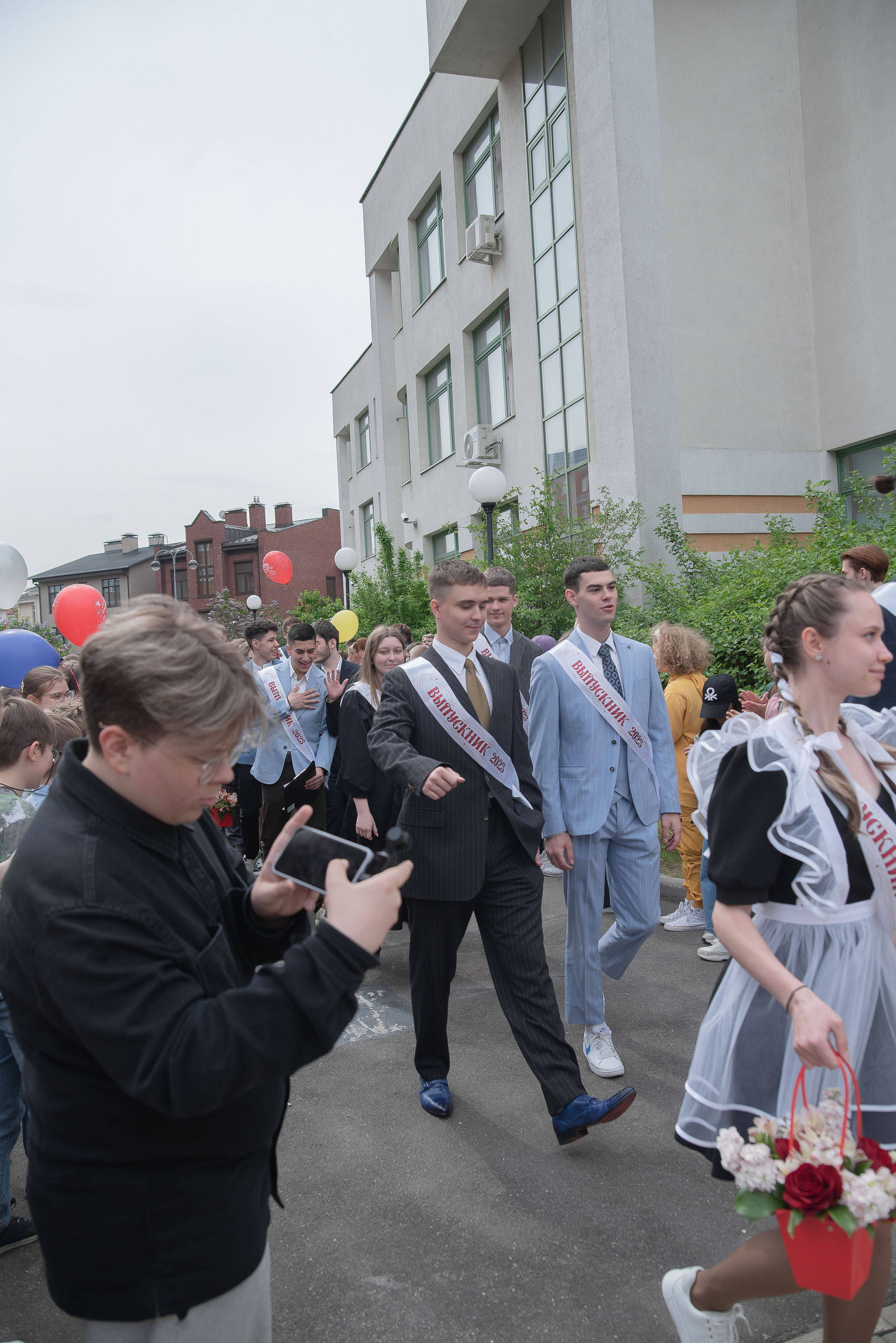 Последний звонок. Стильный портретный и семейный фотограф в Москве Ника Артуньянц