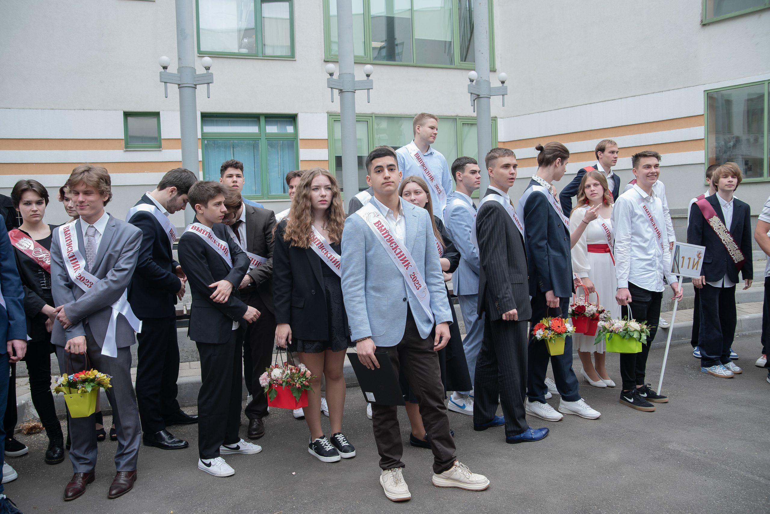 Последний звонок. Стильный портретный и семейный фотограф в Москве Ника Артуньянц