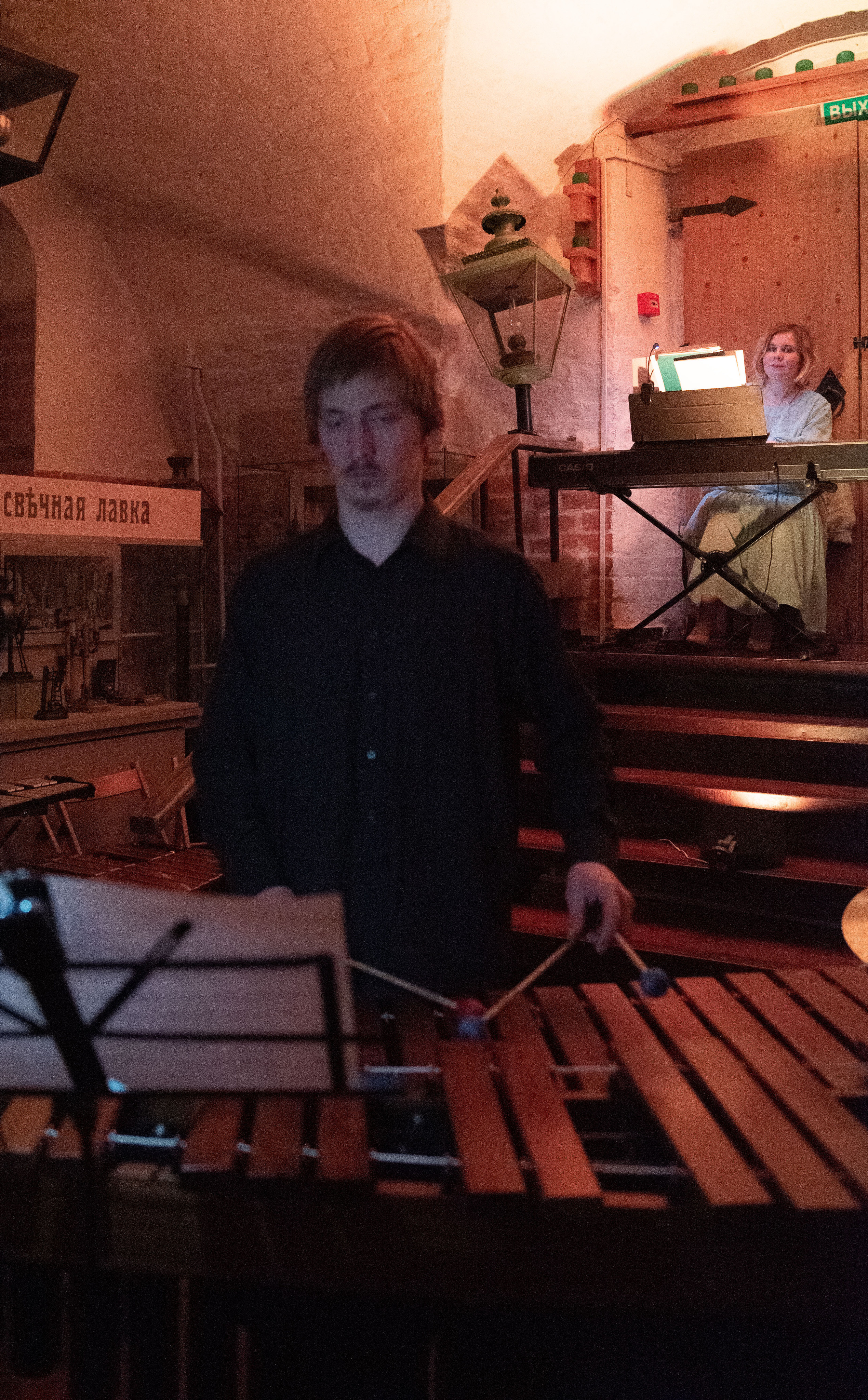 Музей «Огни Москвы» (съемка в темноте). Стильный портретный и семейный фотограф в Москве Ника Артуньянц