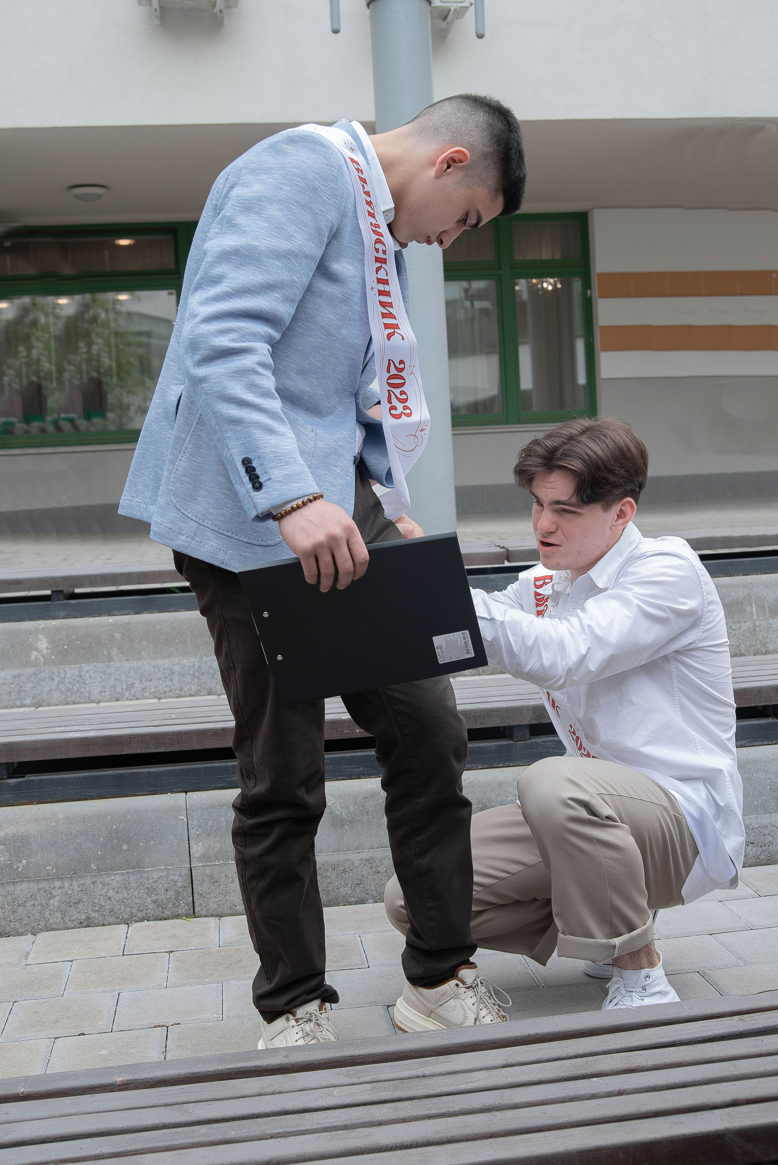 Последний звонок. Стильный портретный и семейный фотограф в Москве Ника Артуньянц