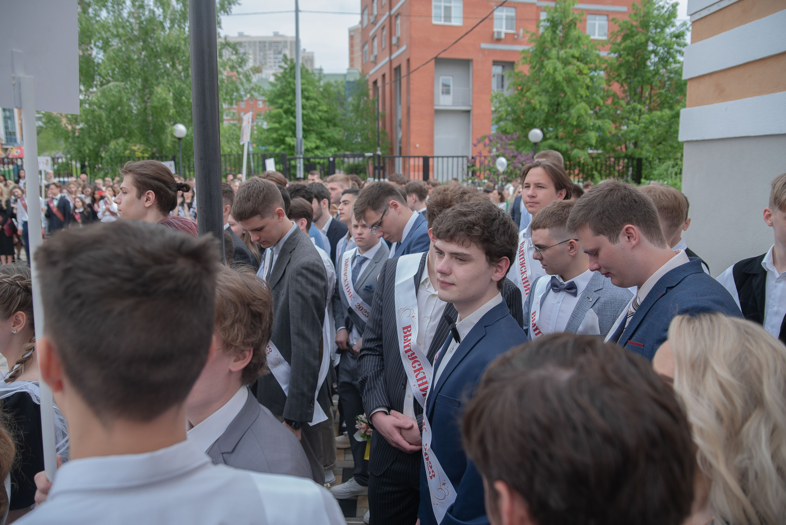 Последний звонок. Стильный портретный и семейный фотограф в Москве Ника Артуньянц