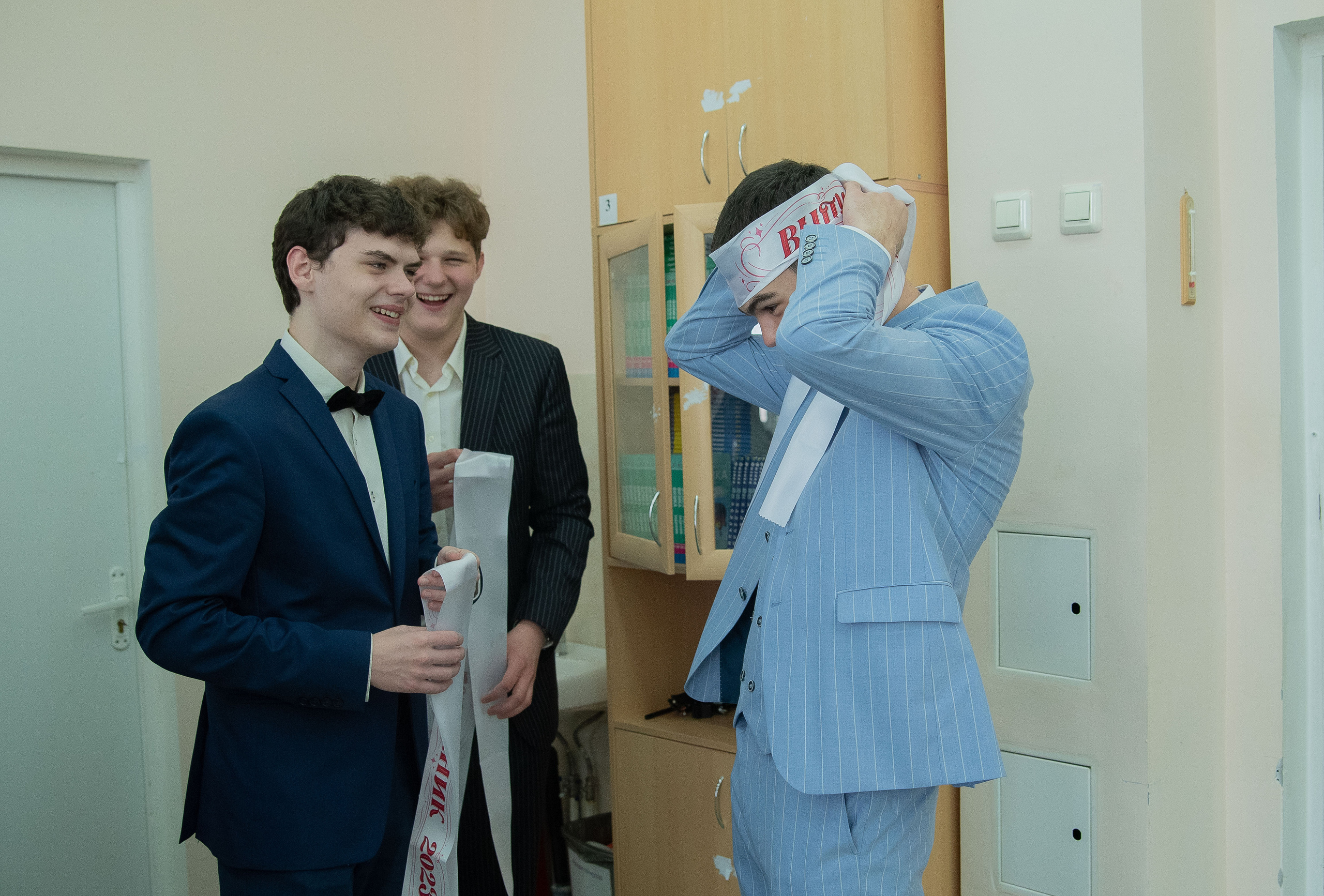 Последний звонок. Стильный портретный и семейный фотограф в Москве Ника Артуньянц