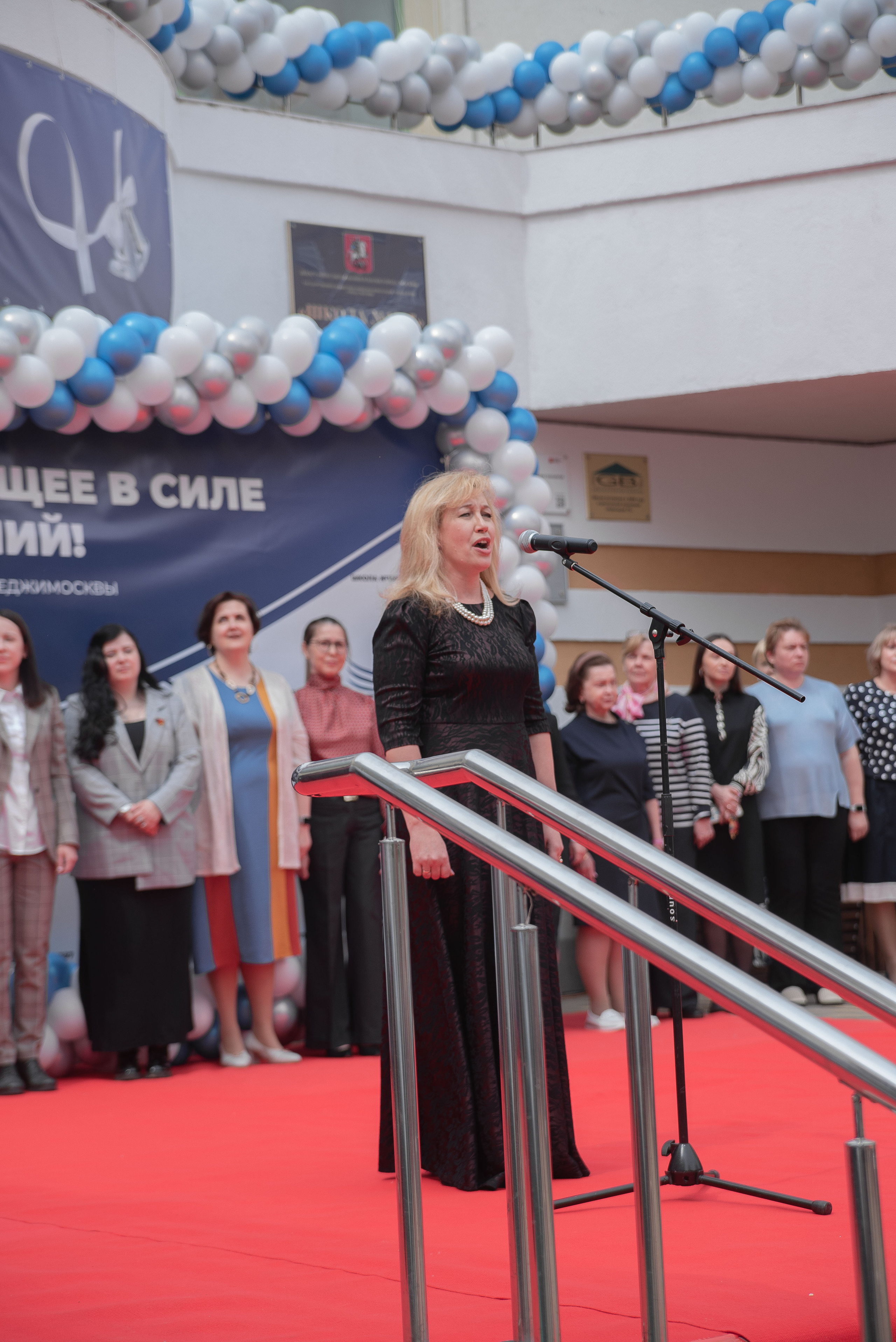 Последний звонок. Стильный портретный и семейный фотограф в Москве Ника Артуньянц