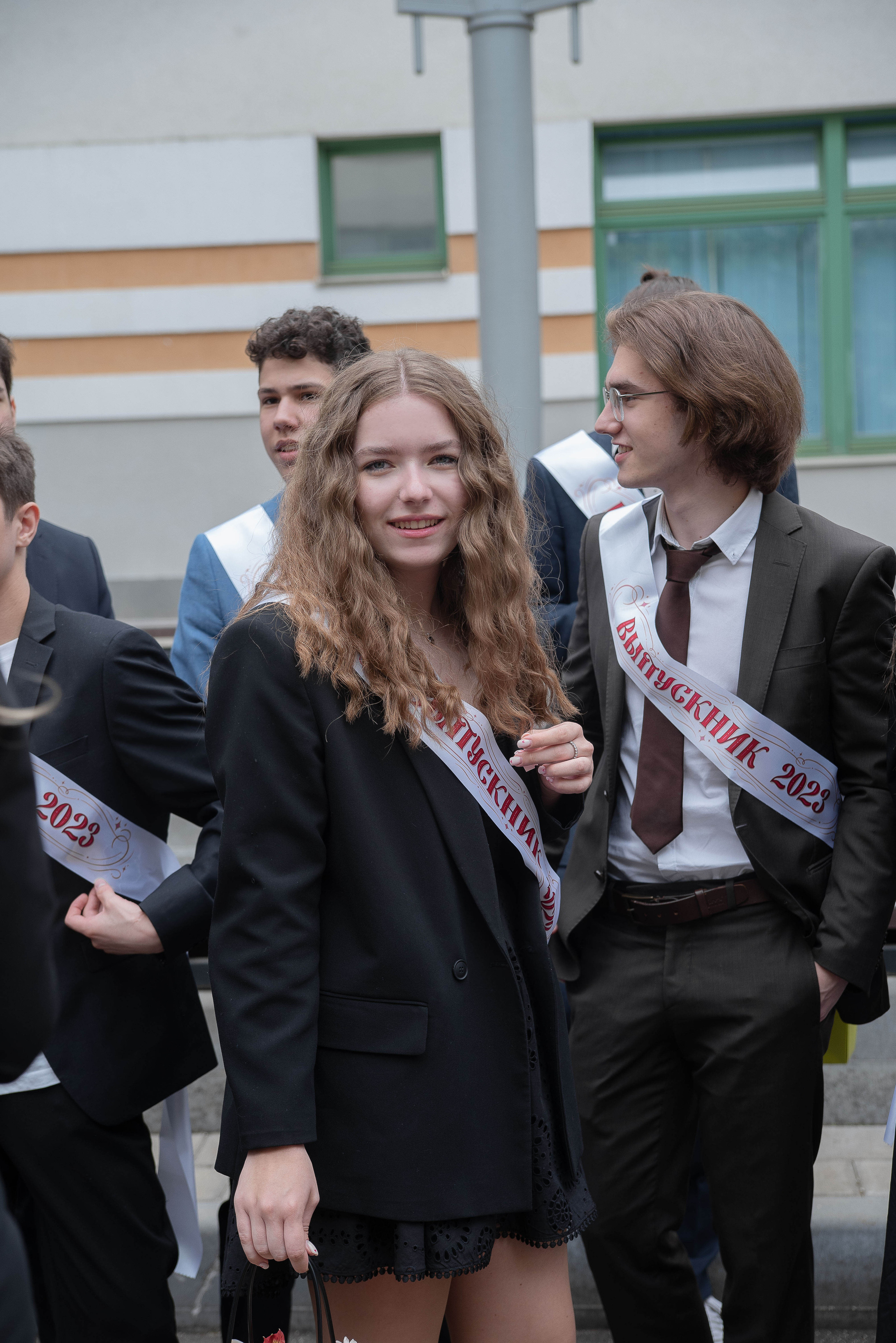 Последний звонок. Стильный портретный и семейный фотограф в Москве Ника Артуньянц