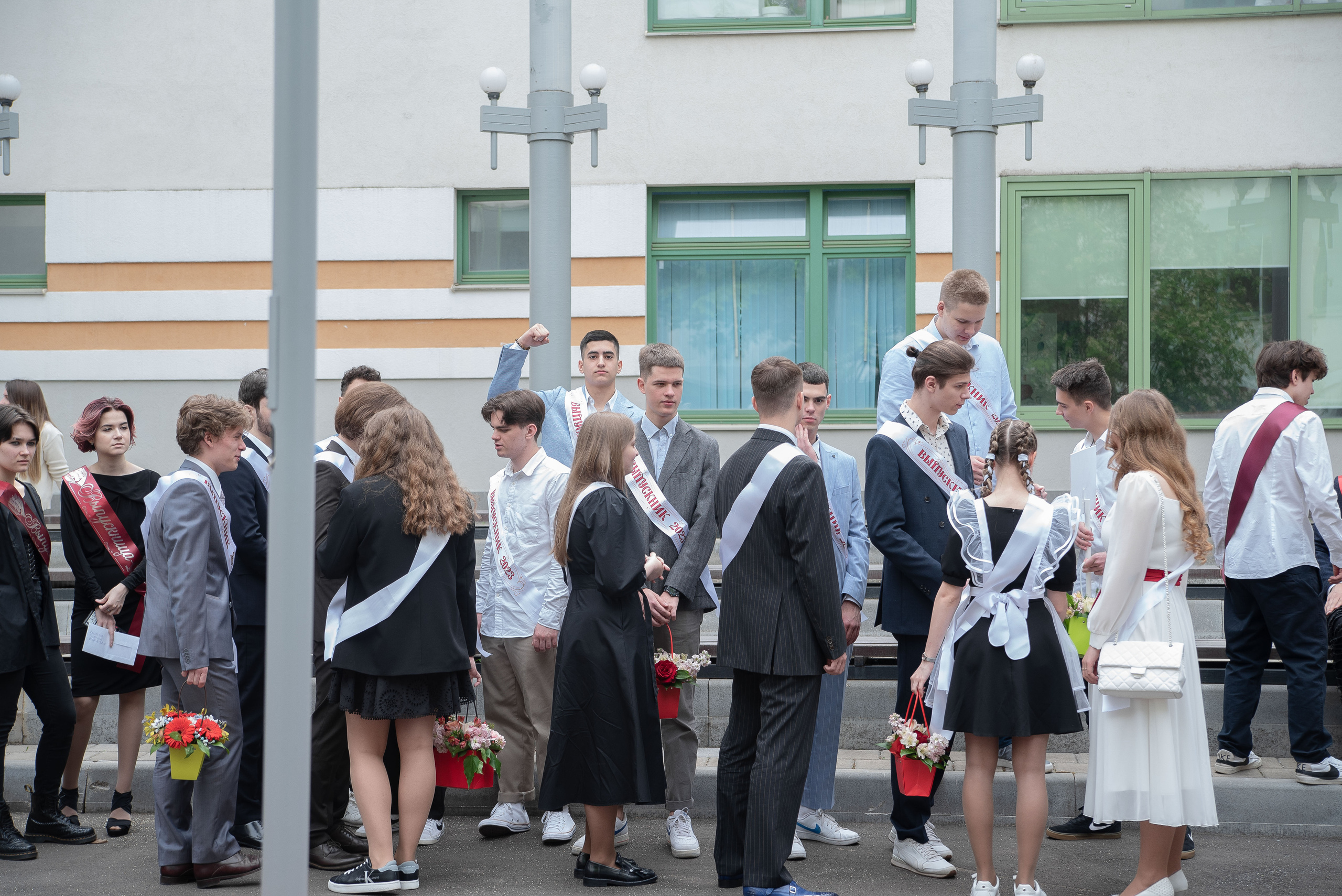 Последний звонок. Стильный портретный и семейный фотограф в Москве Ника Артуньянц