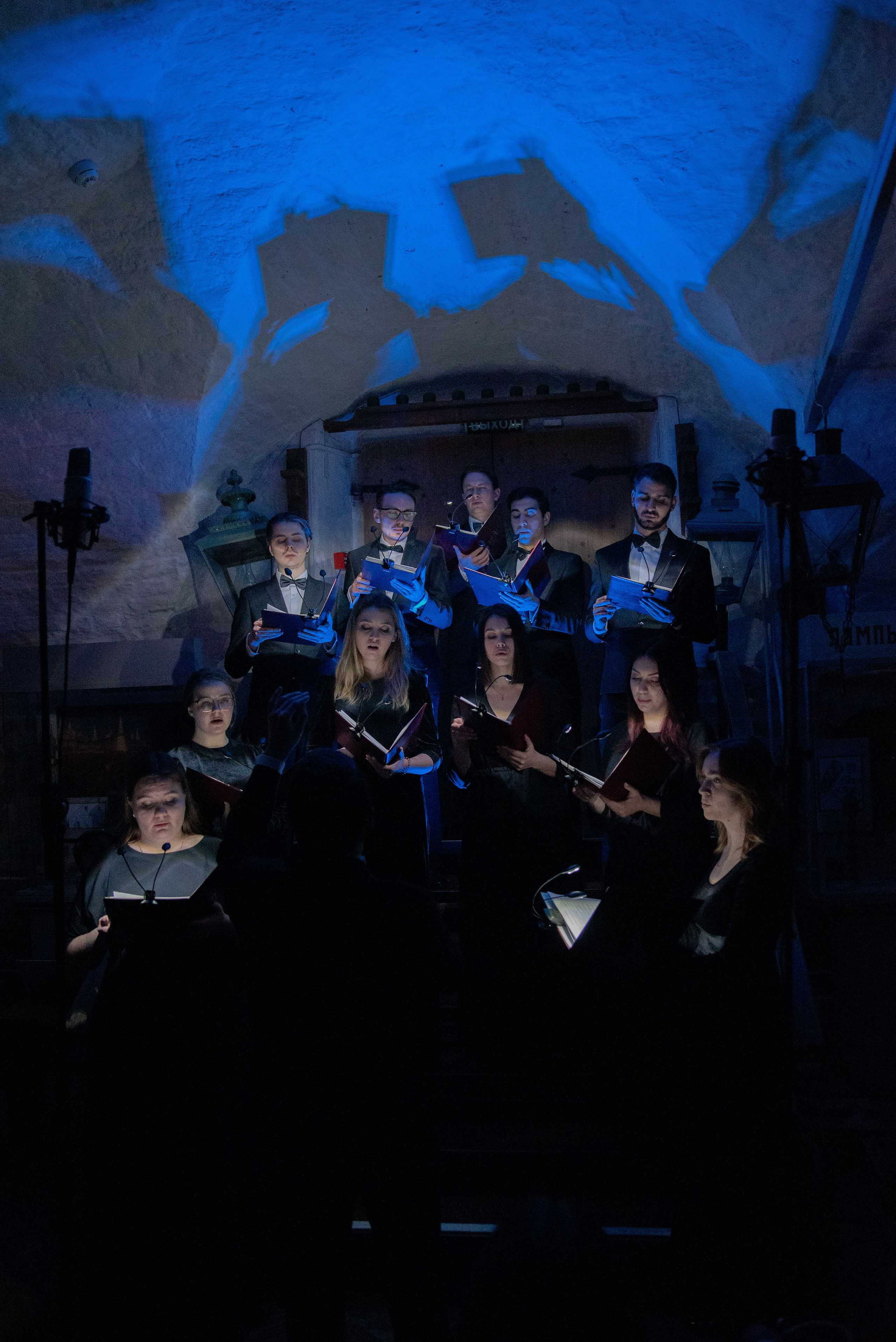 Музей «Огни Москвы» (съемка в темноте). Стильный портретный и семейный фотограф в Москве Ника Артуньянц