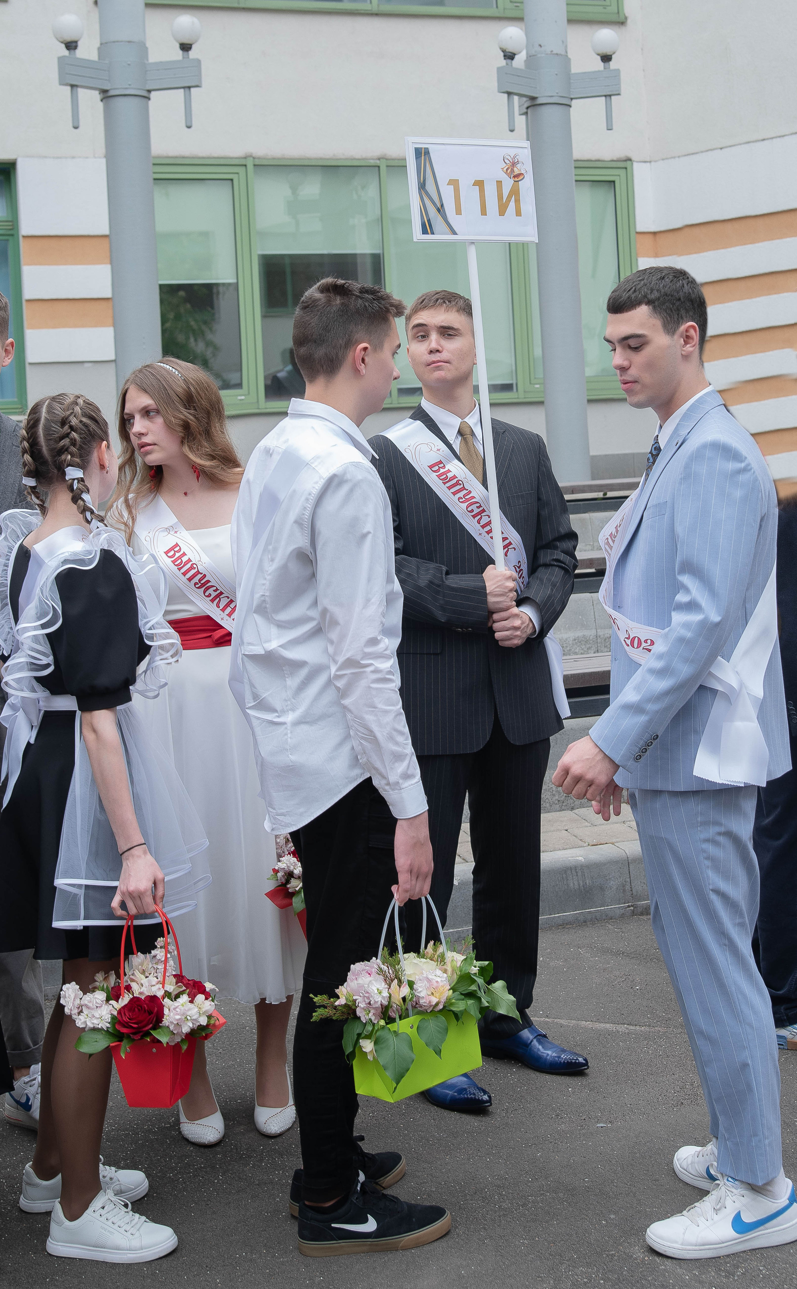 Последний звонок. Стильный портретный и семейный фотограф в Москве Ника Артуньянц