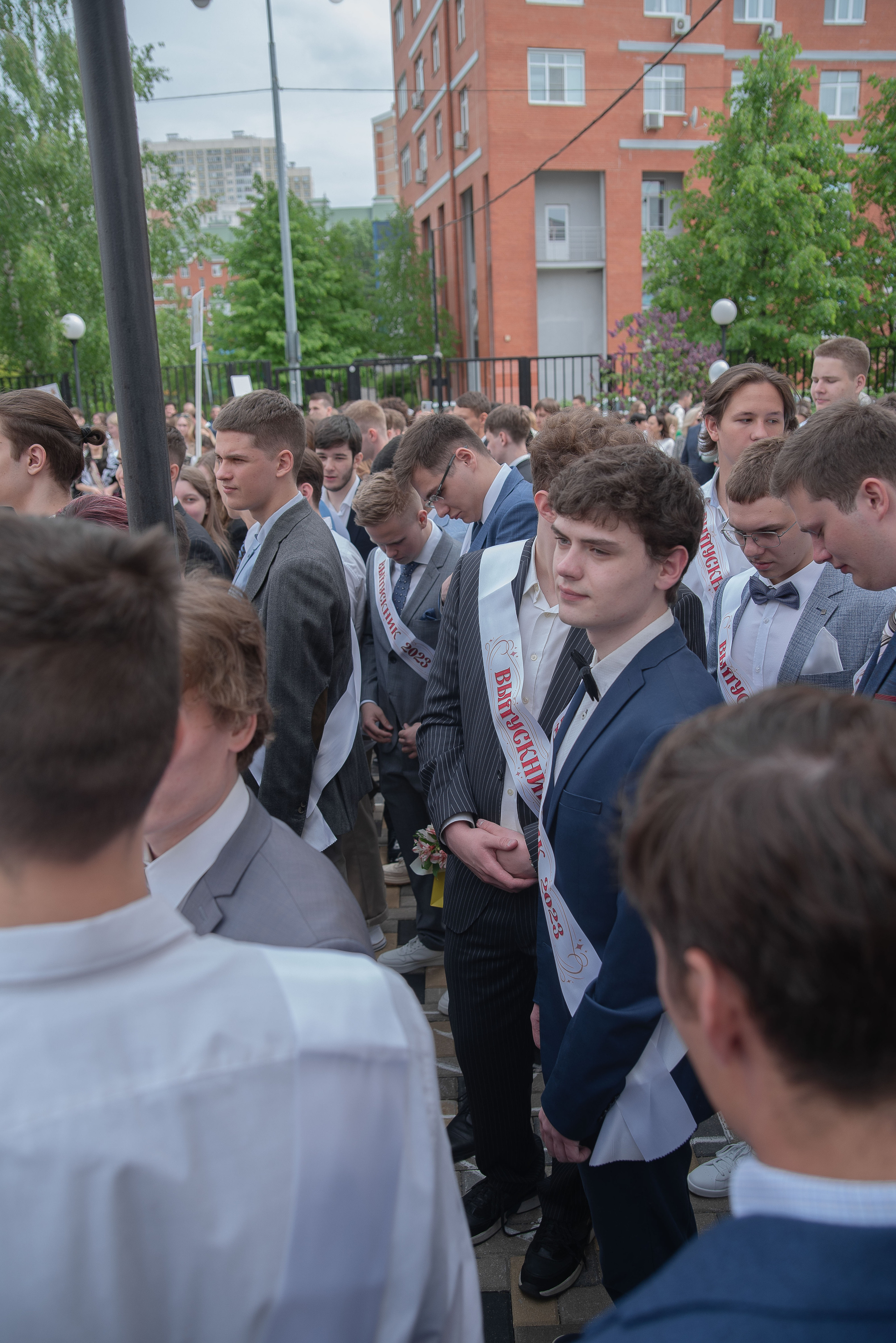 Последний звонок. Стильный портретный и семейный фотограф в Москве Ника Артуньянц