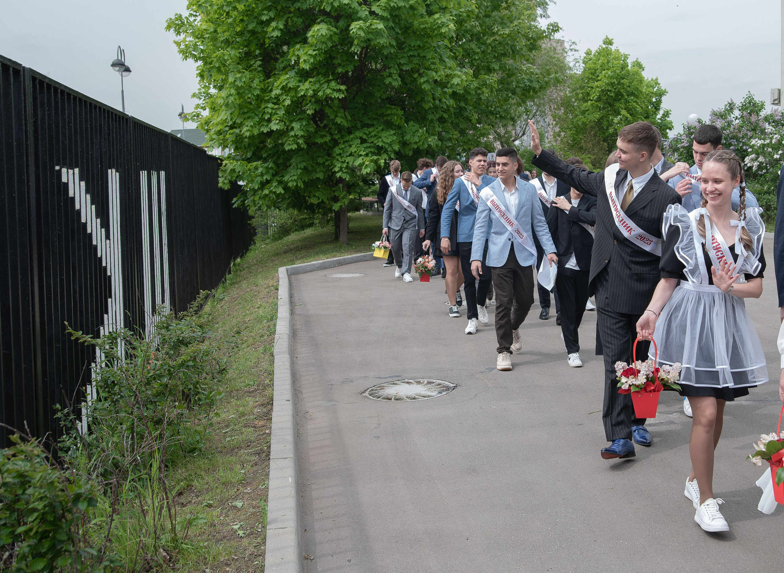 Последний звонок. Стильный портретный и семейный фотограф в Москве Ника Артуньянц