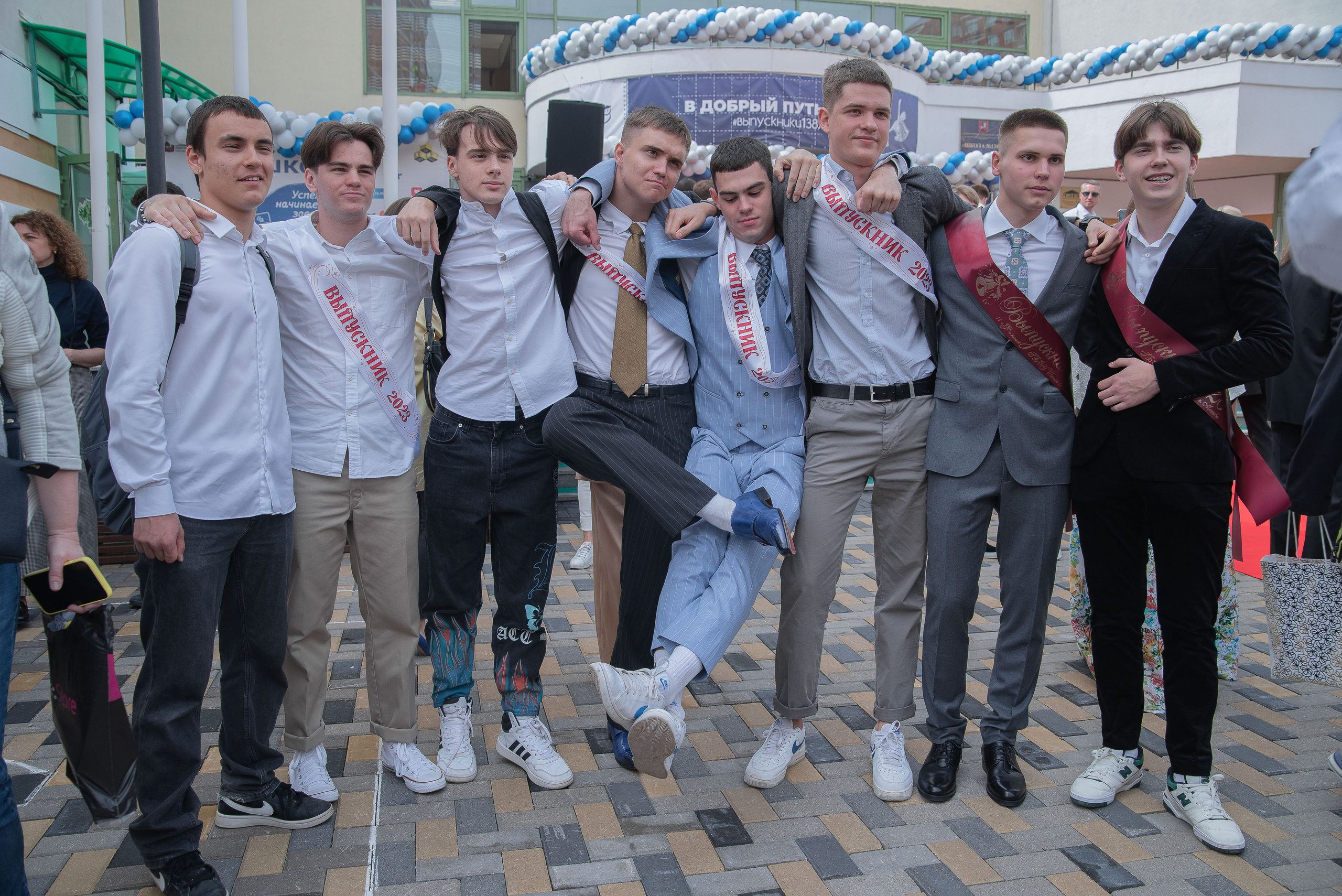 Последний звонок. Стильный портретный и семейный фотограф в Москве Ника Артуньянц