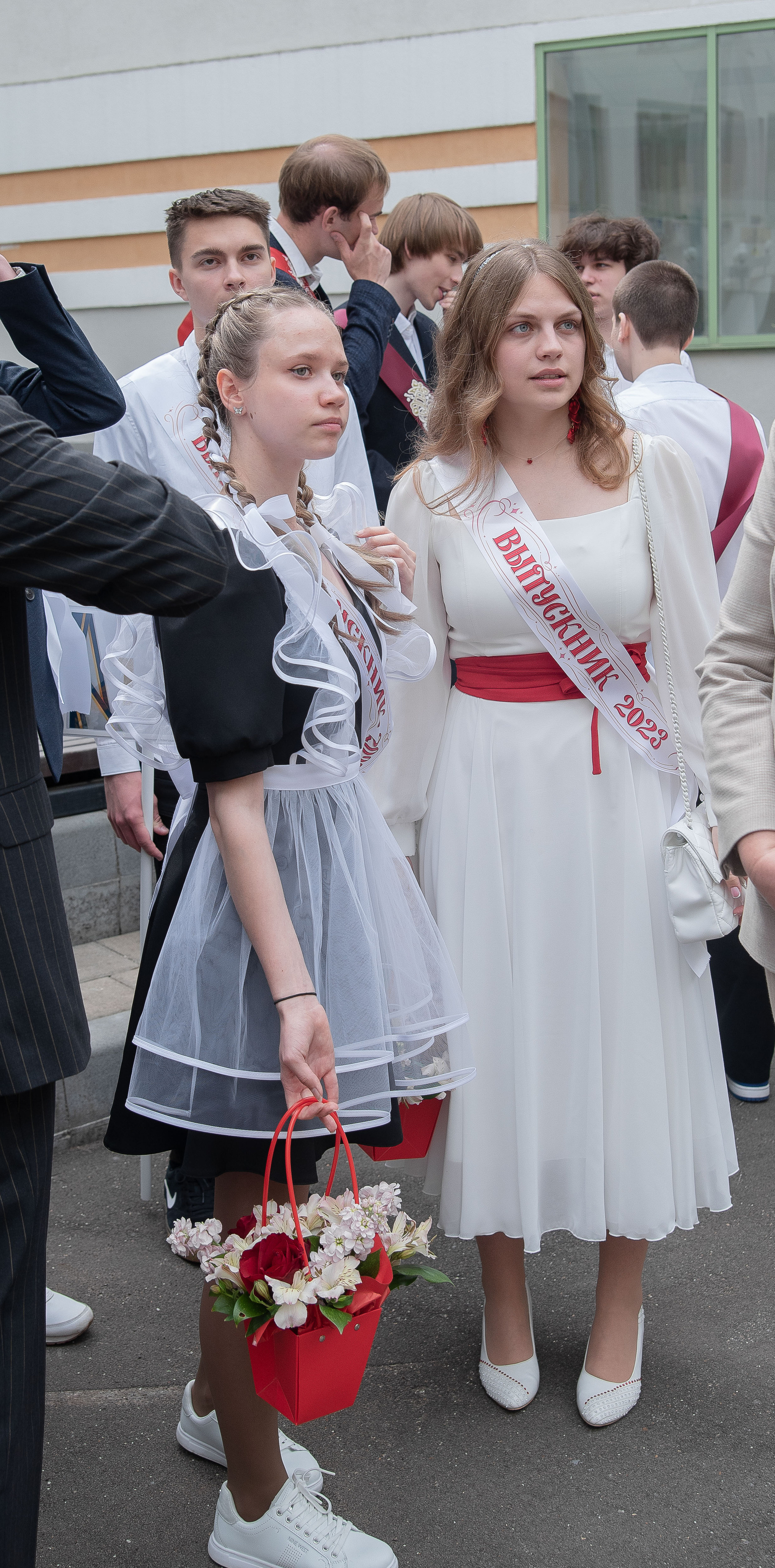 Последний звонок. Стильный портретный и семейный фотограф в Москве Ника Артуньянц