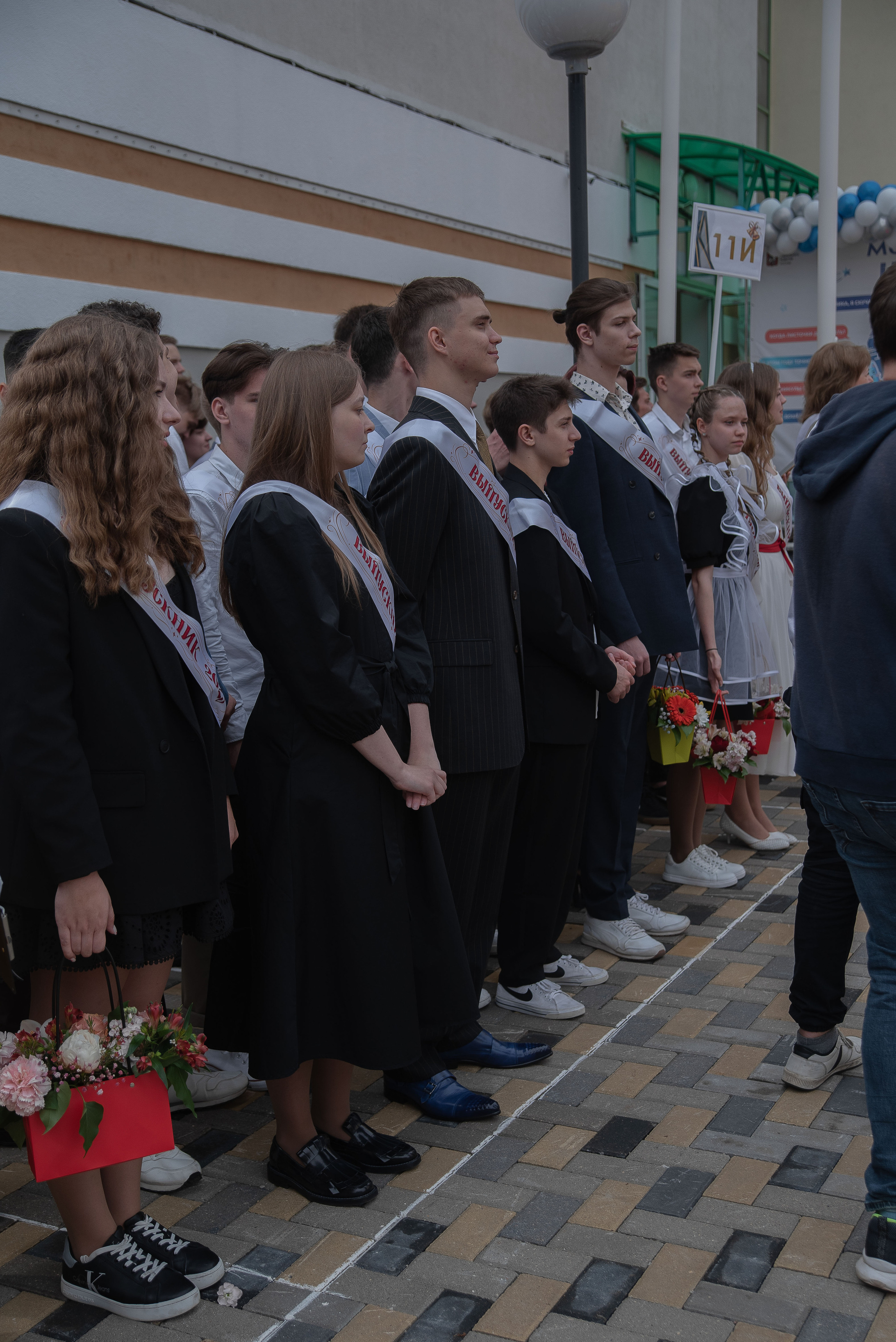 Последний звонок. Стильный портретный и семейный фотограф в Москве Ника Артуньянц