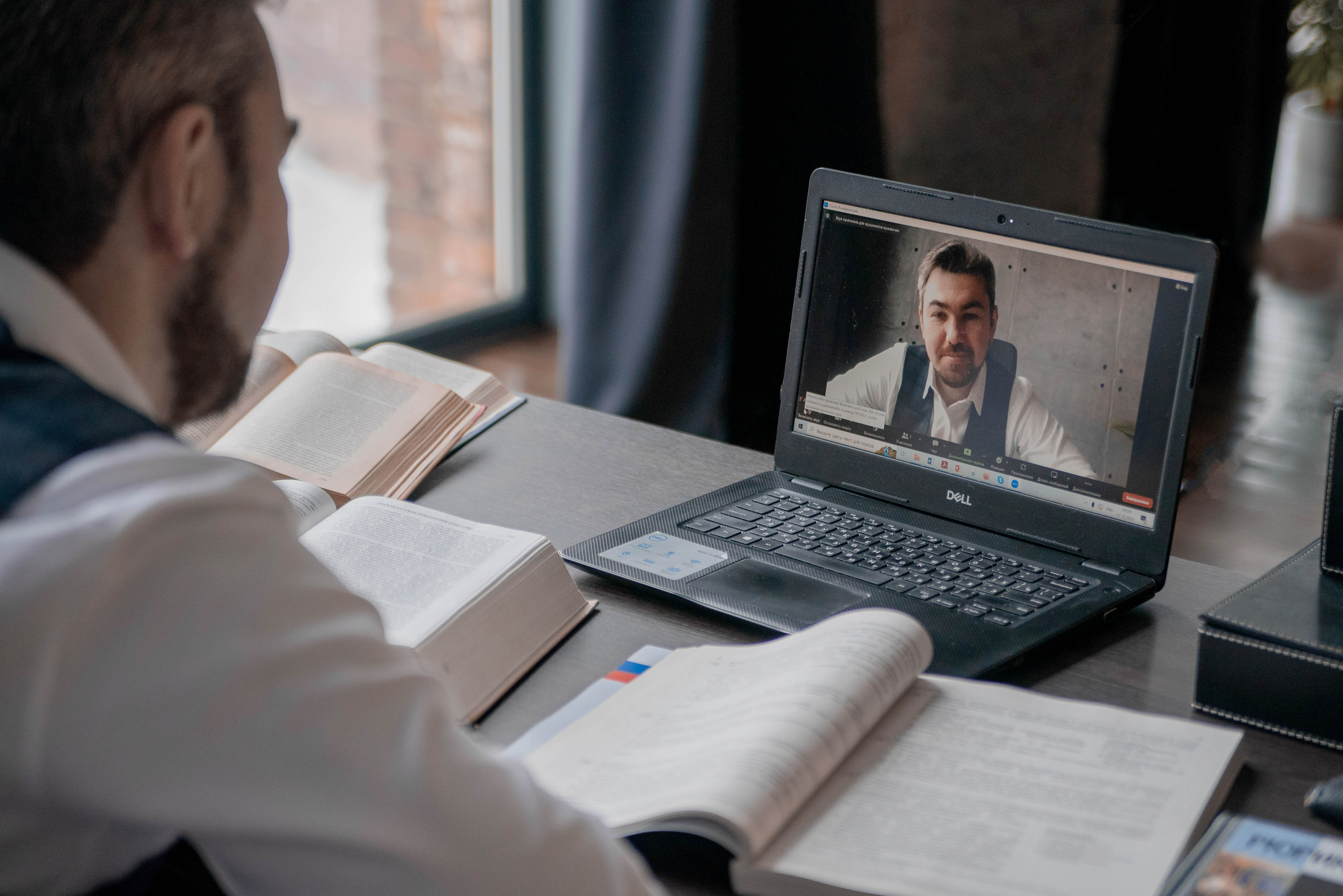 Лев (преподаватель истории). Стильный портретный и семейный фотограф в Москве Ника Артуньянц