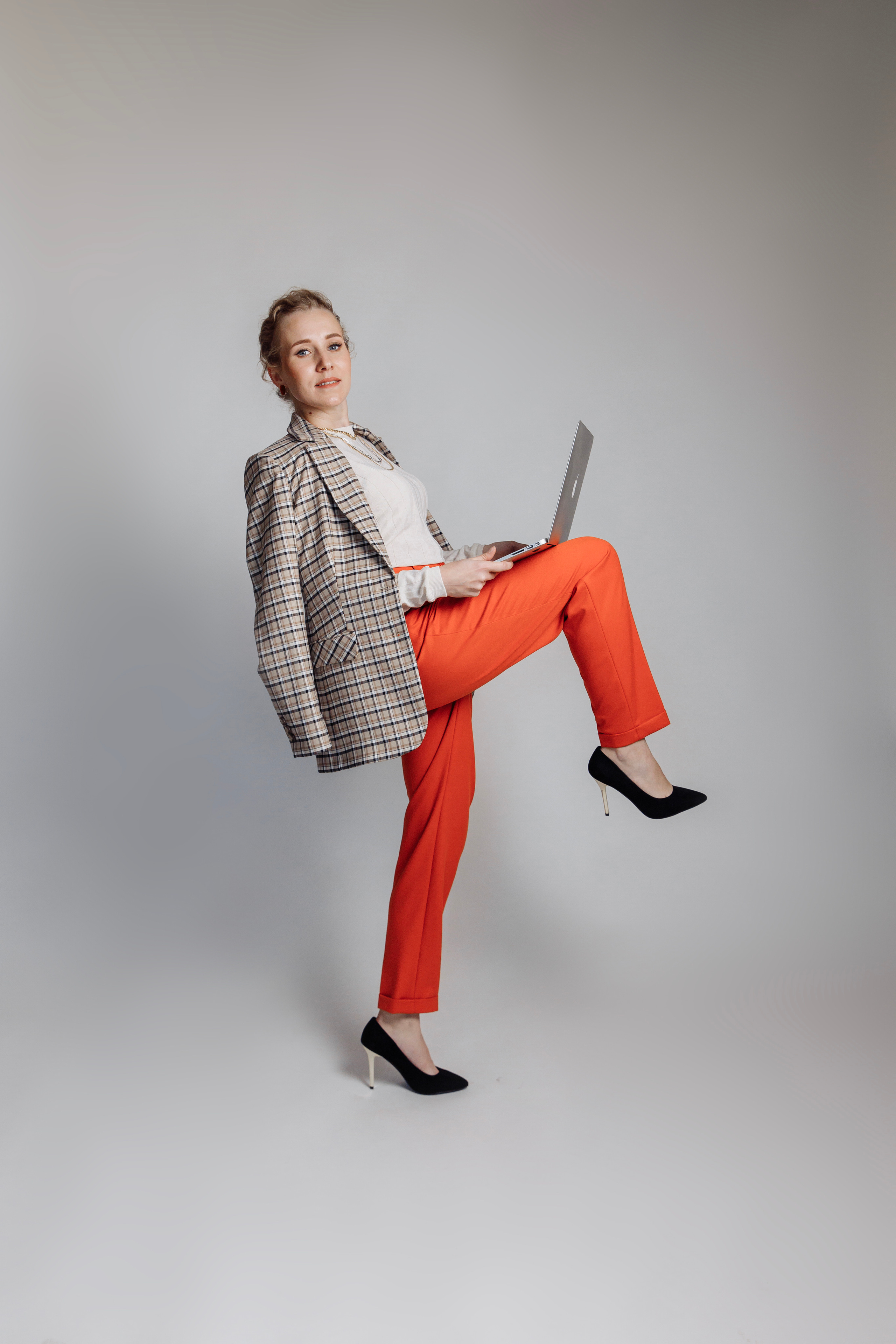 НАСТАВНИК/КОУЧ. Свадебный фотограф в Чите Пошка Елена