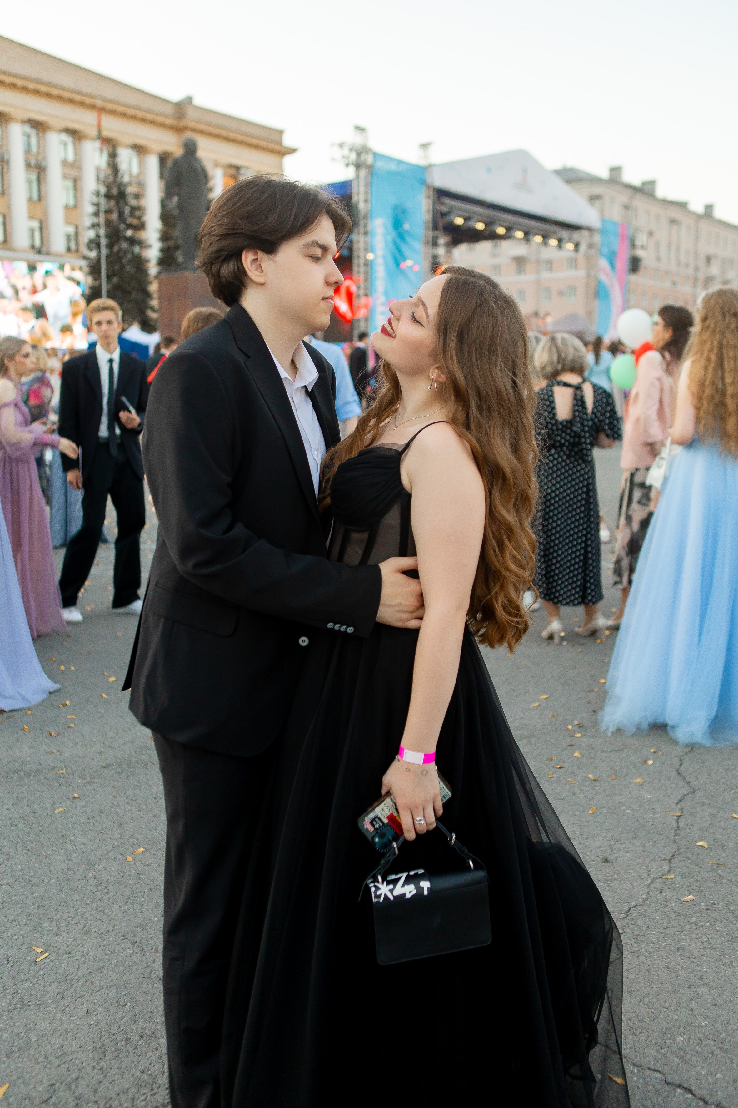 Выпускной Гимназия 12 2024 г. Свадебный и портретный Фотограф в Липецке Дмитрий Котюков