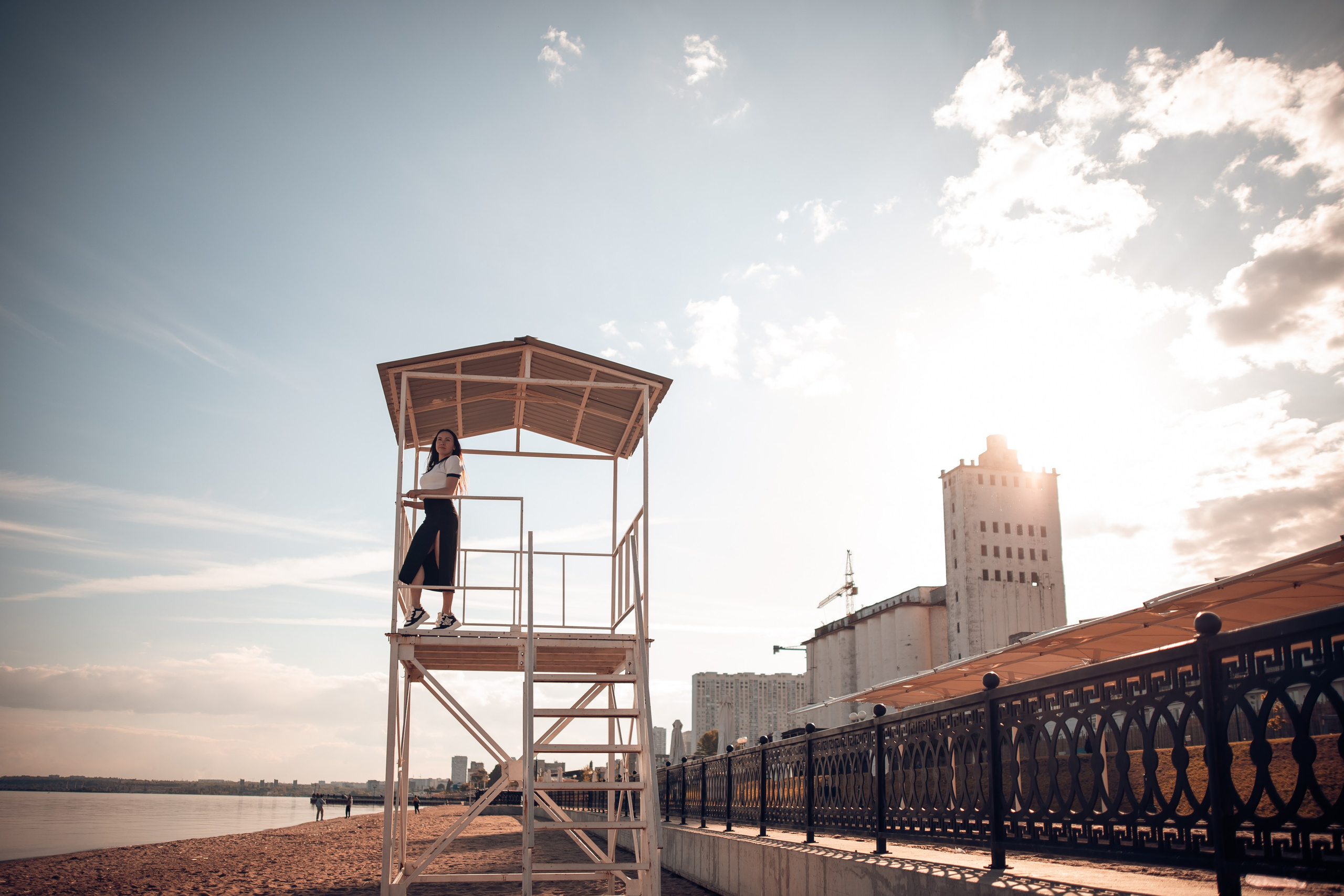 Прогулка на набережной. Главная