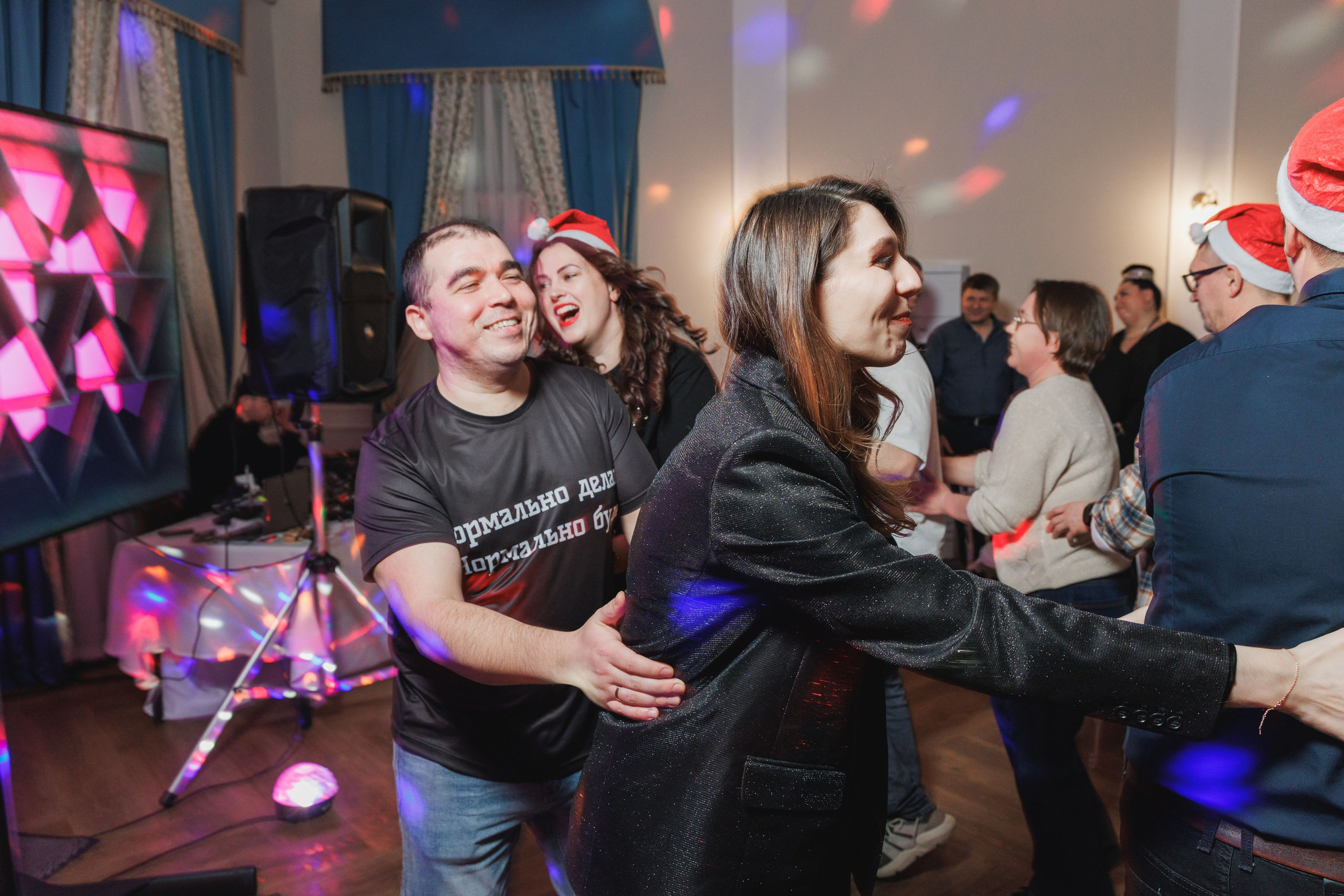 Новогодний корпоратив. Фотограф в Москве Дмитрий Емельянов