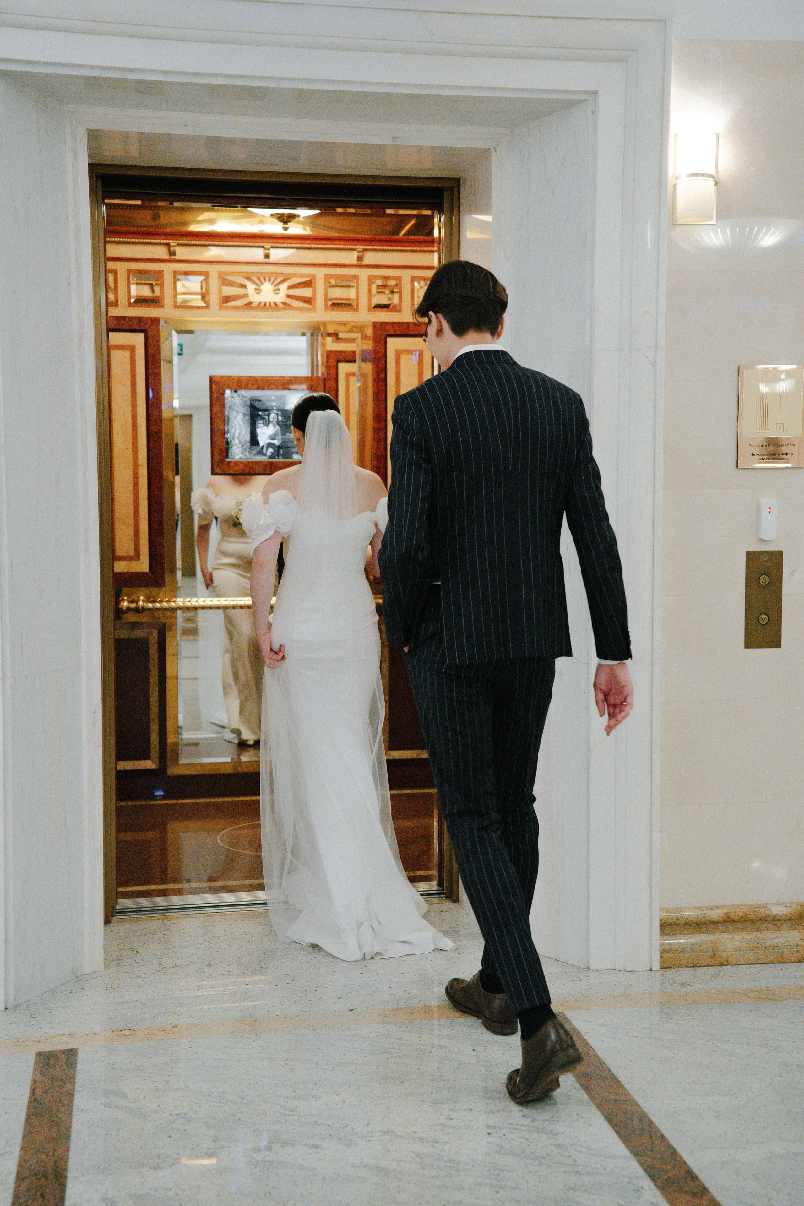 Свадебная фотосессия в гостинице Украина