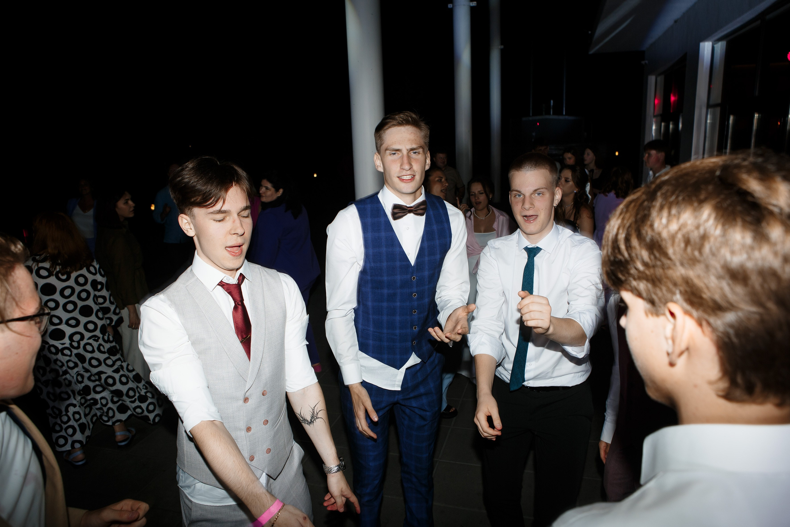 Выпускной Гимназия 12 2024 OpenHouse. Свадебный и портретный Фотограф в Липецке Дмитрий Котюков